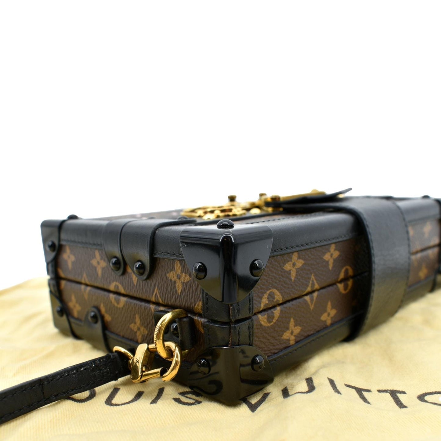 LOUIS VUITTON Trunk Clutch Reverse Monogram Crossbody Bag Brown