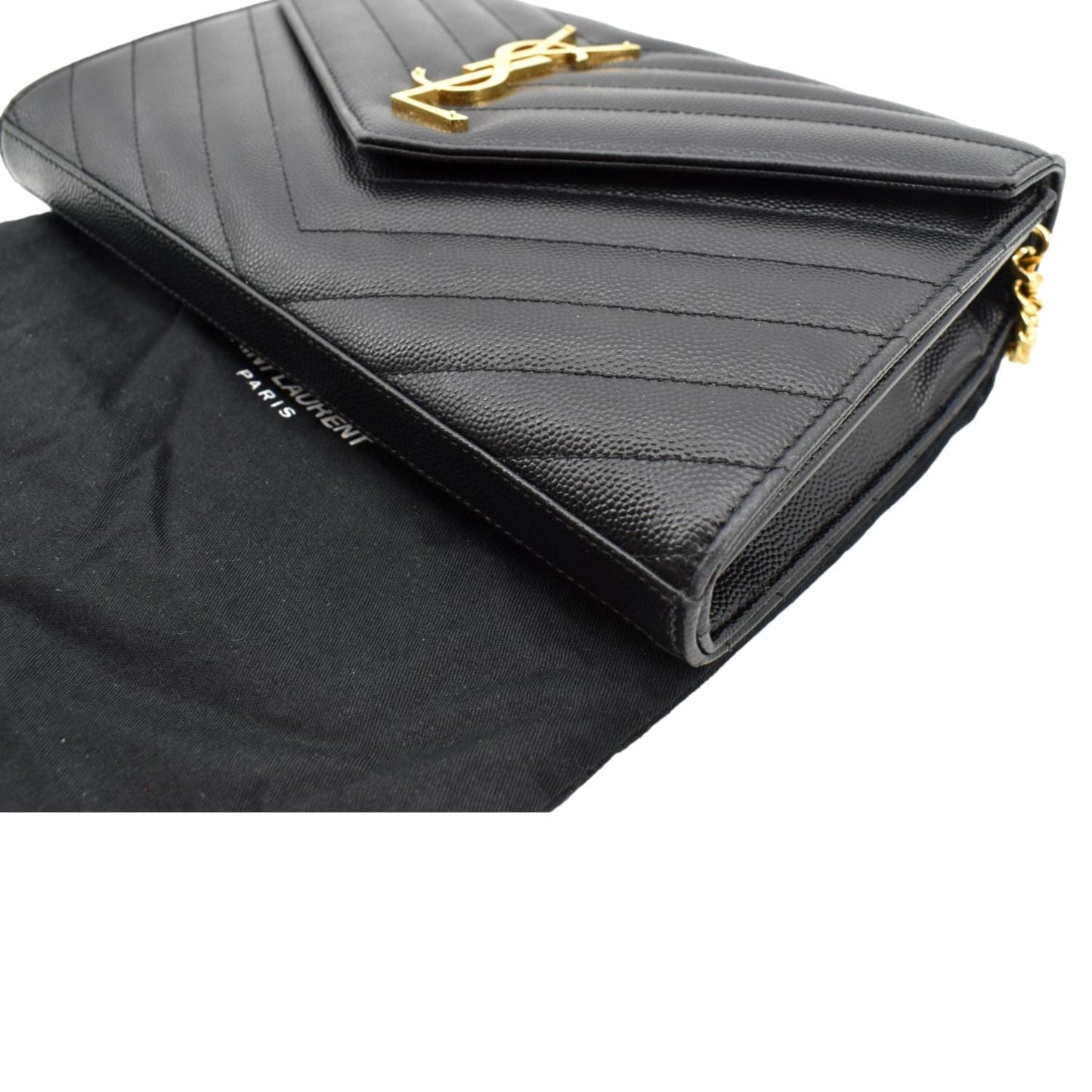 YVES SAINT LAURENT Chevron Grain De Poudre Envelope Chain Bag Black