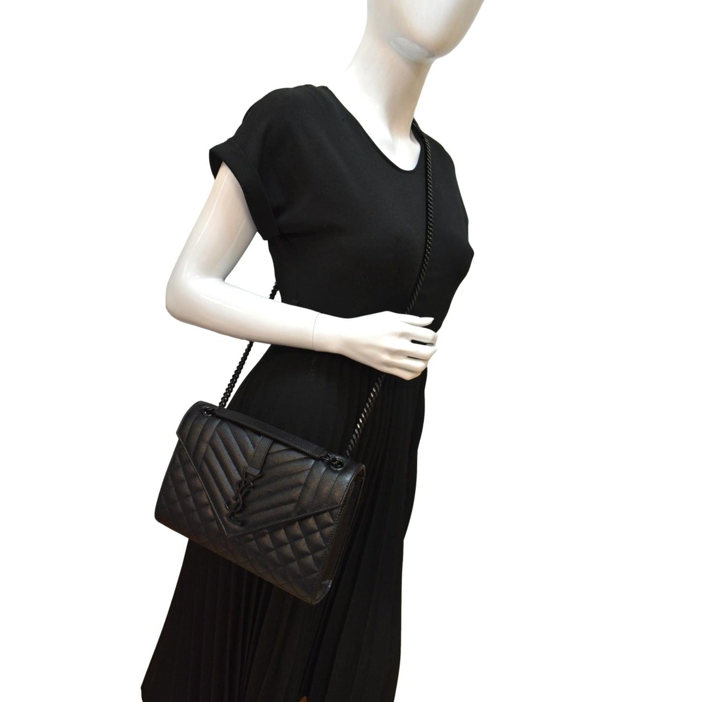 YVES SAINT LAURENT Medium Envelope Leather Chain Shoulder Bag Black