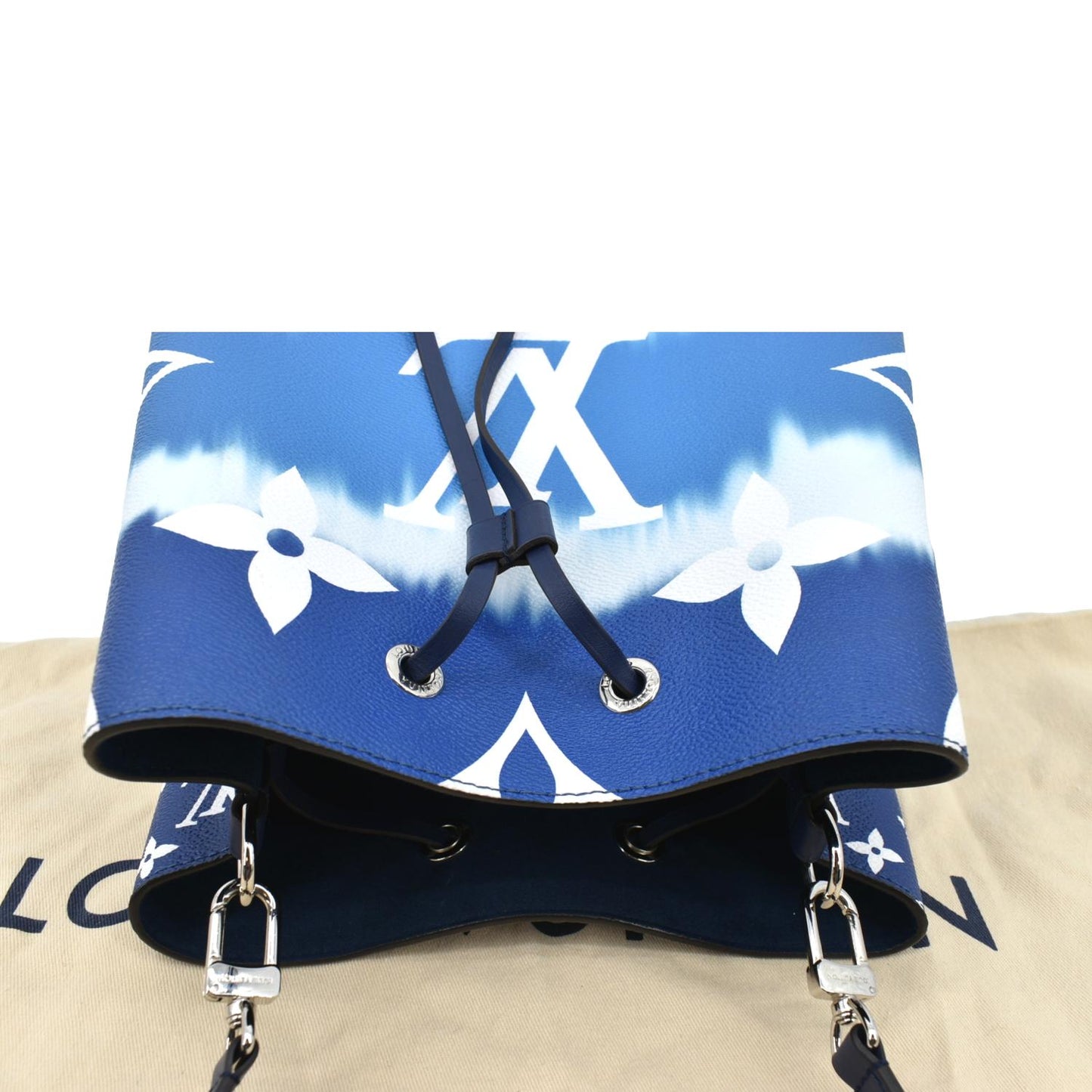 LOUIS VUITTON Escale Neonoe MM Monogram Giant Shoulder Bag Blue