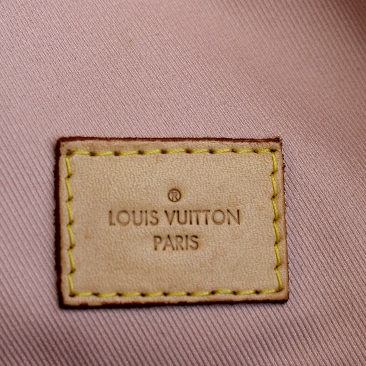 LOUIS VUITTON Graceful PM Damier Azur Shoulder Bag White