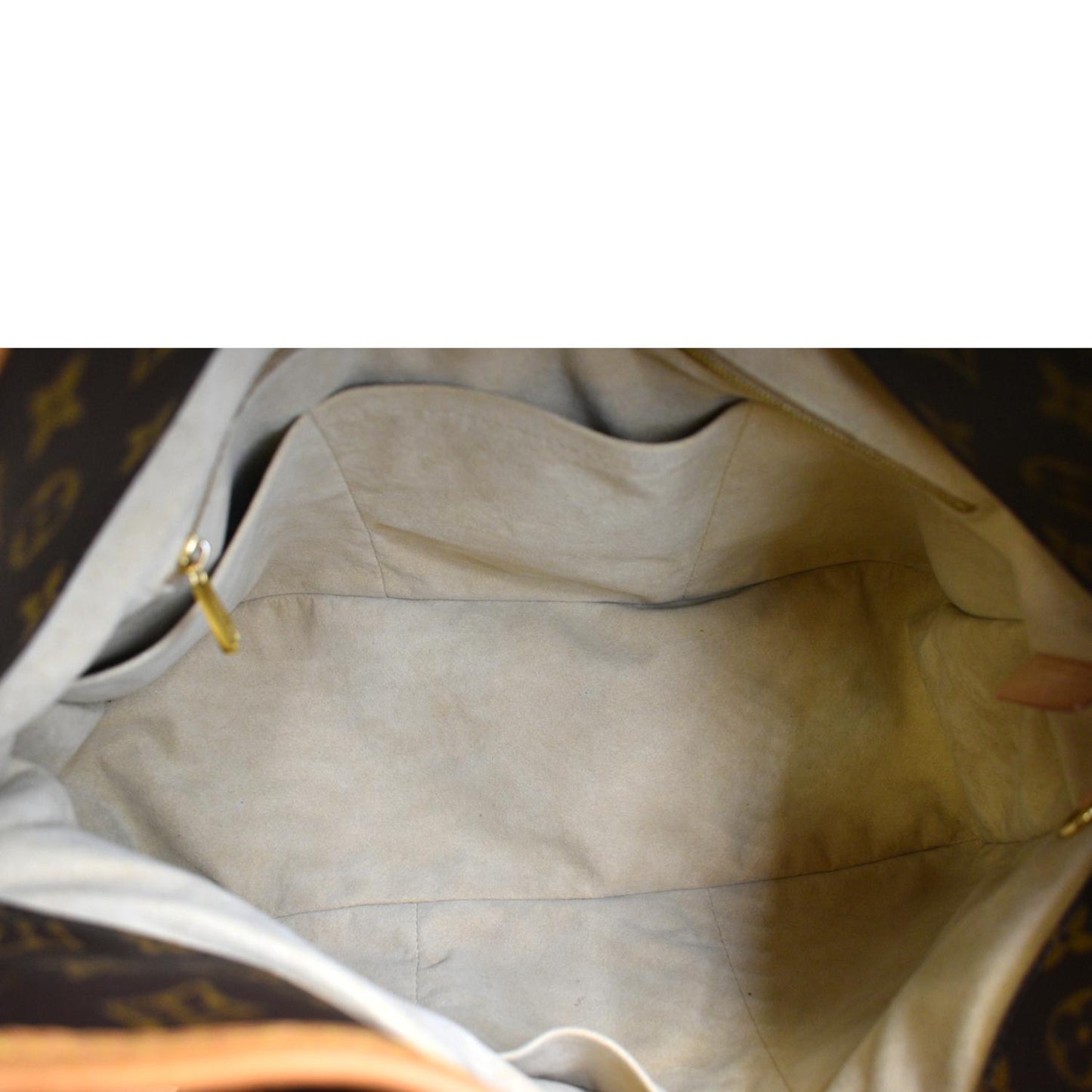 LOUIS VUITTON Artsy MM Monogram Canvas Hobo Bag Brown
