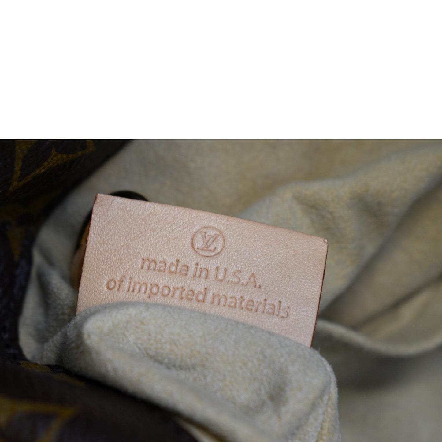LOUIS VUITTON Artsy MM Monogram Canvas Hobo Bag Brown