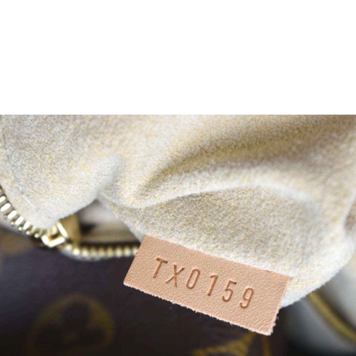 LOUIS VUITTON Artsy MM Monogram Canvas Hobo Bag Brown