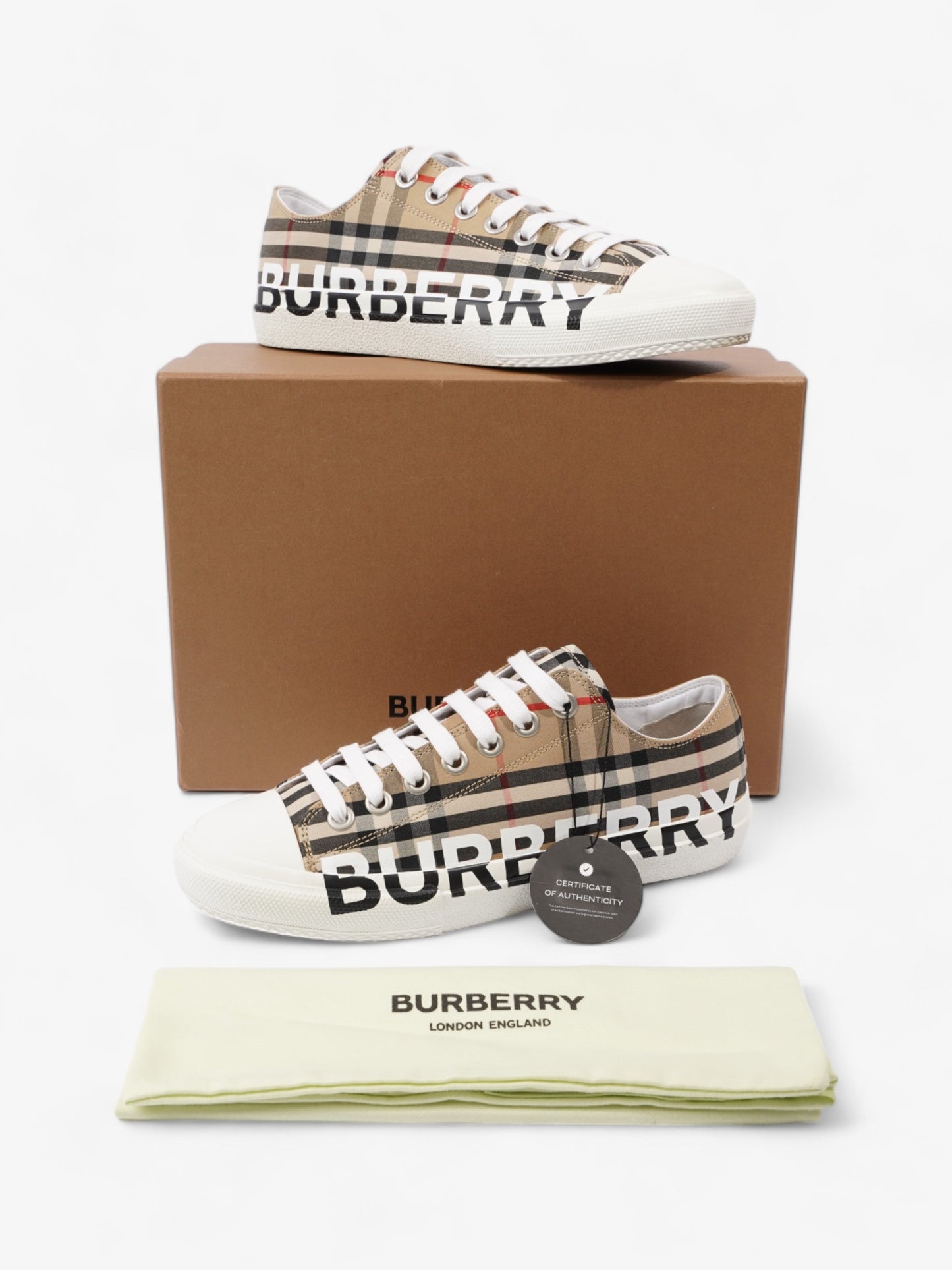 Burberry Larkhal Sneakers Beige Checkered / White Canvas EU 40 UK 7