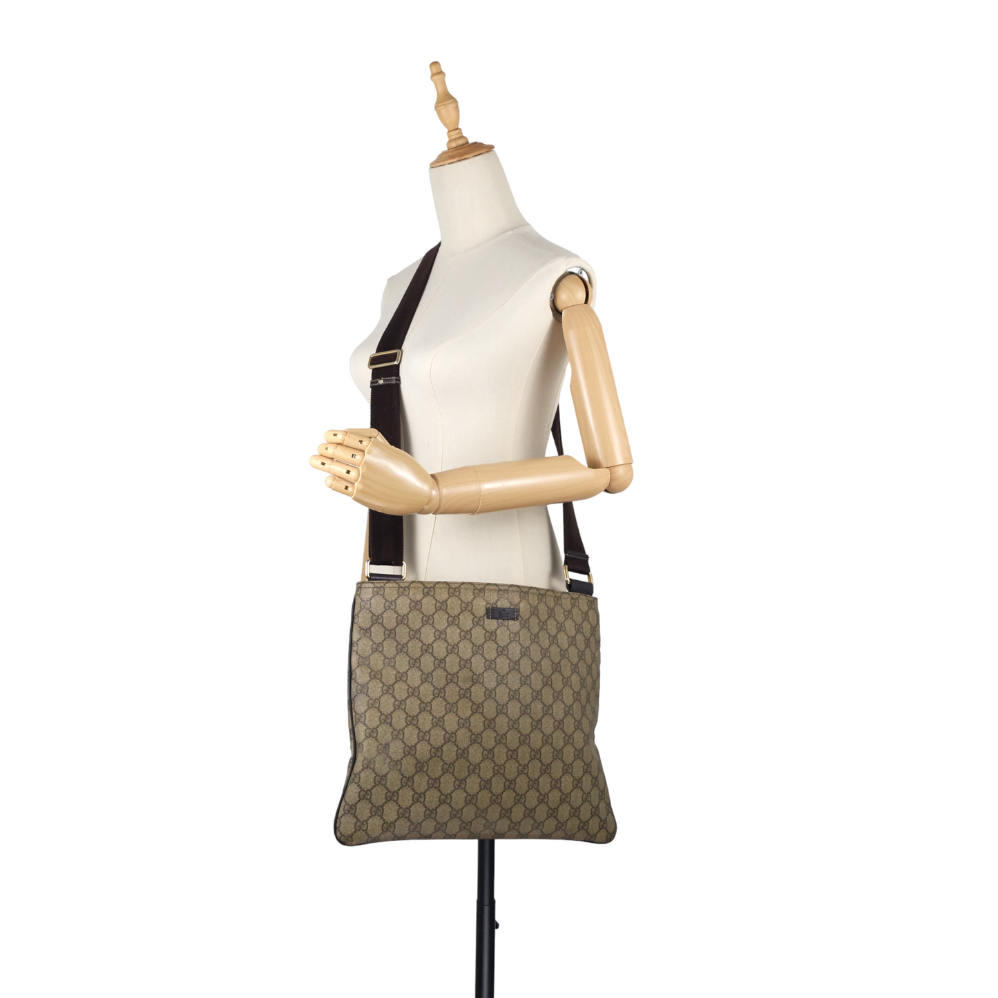 Gucci GG Supreme Canvas Flat Messenger Crossbody Bag