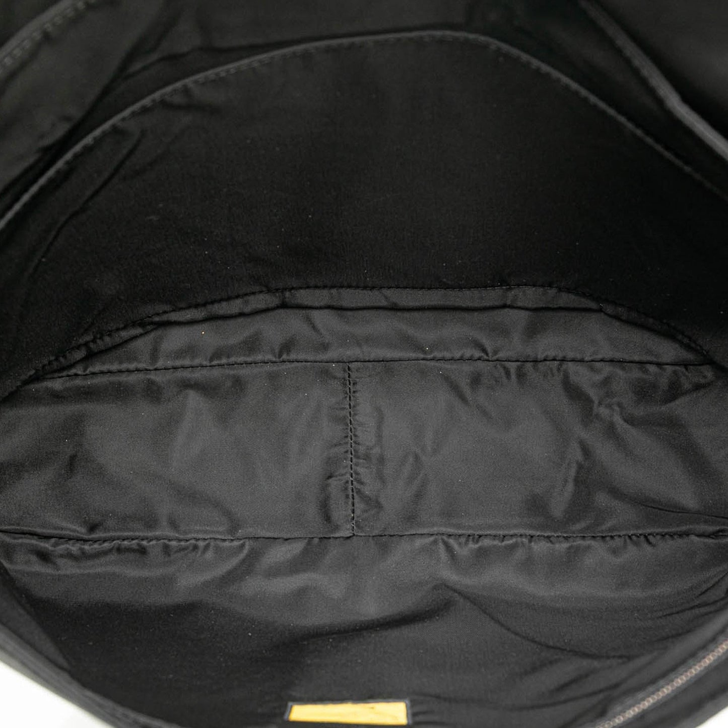 Fendi Nylon Baguette Messenger Bag (SHG-Bal4I3)