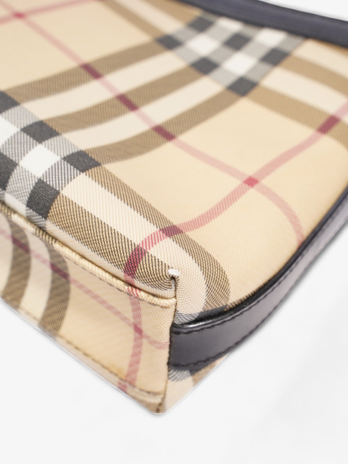 Burberry Check Shoulder Bag Nova Check / Black Coated Canvas