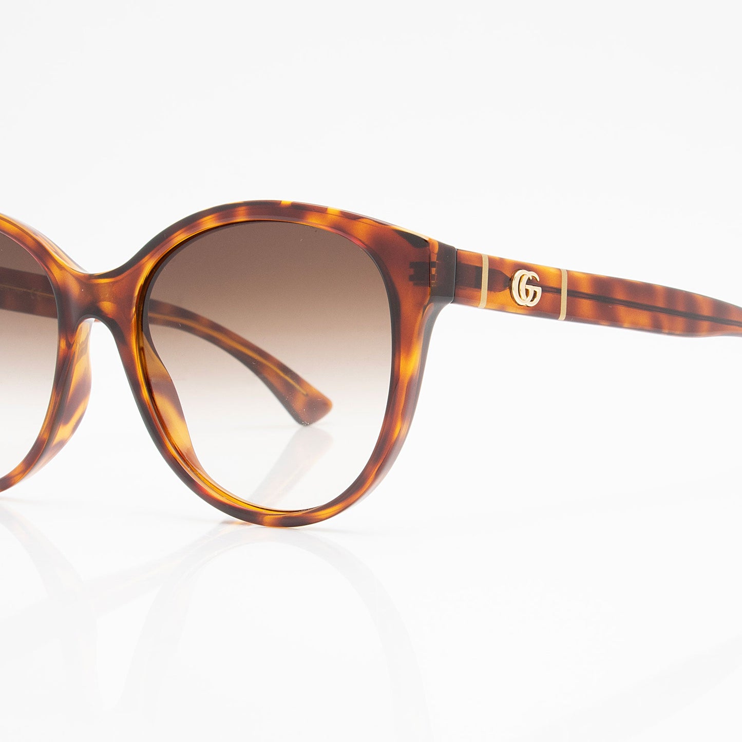 Gucci Interlocking G Cat Eye Sunglasses