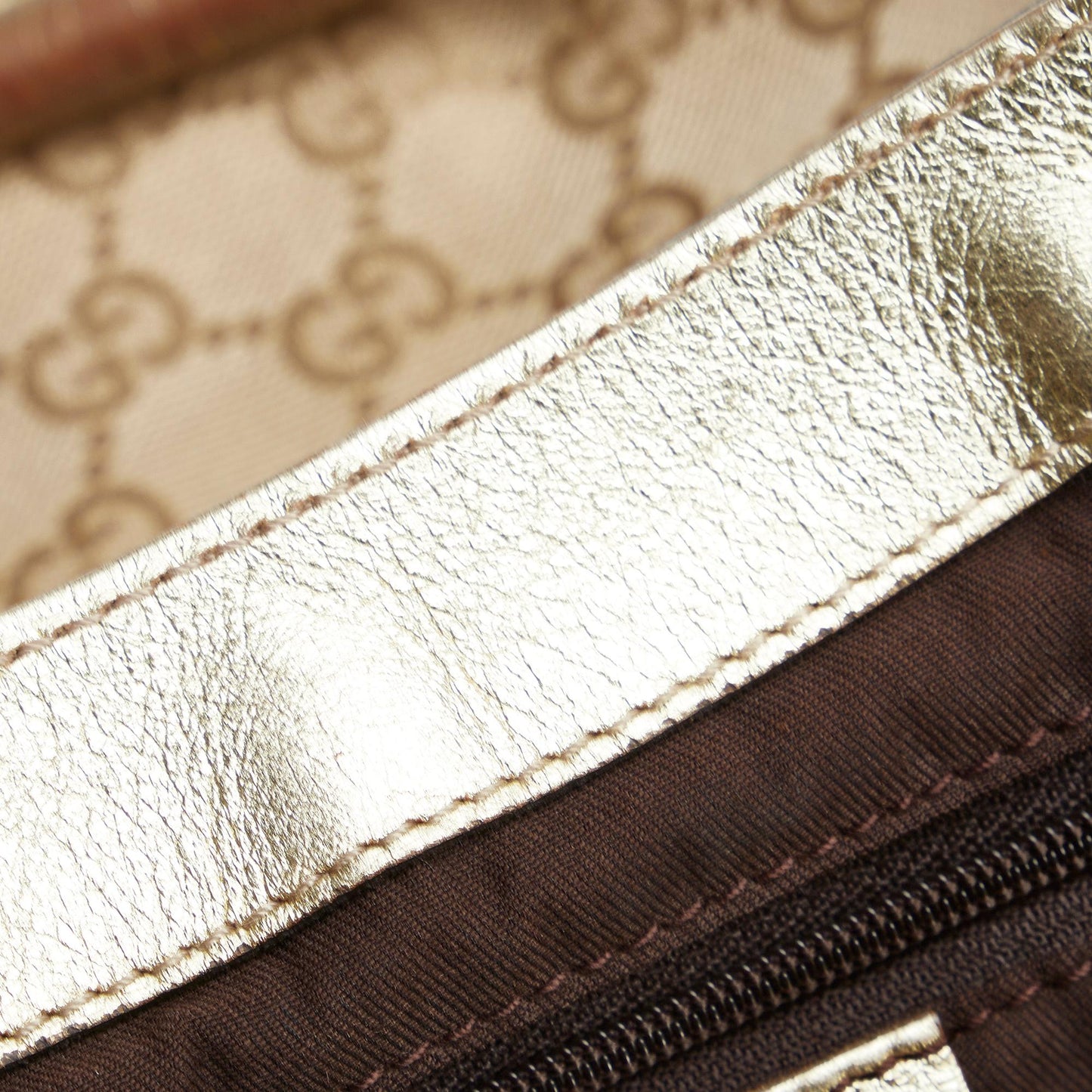 Gucci GG Canvas Abbey D-Ring Handbag (SHG-lm4hGR)