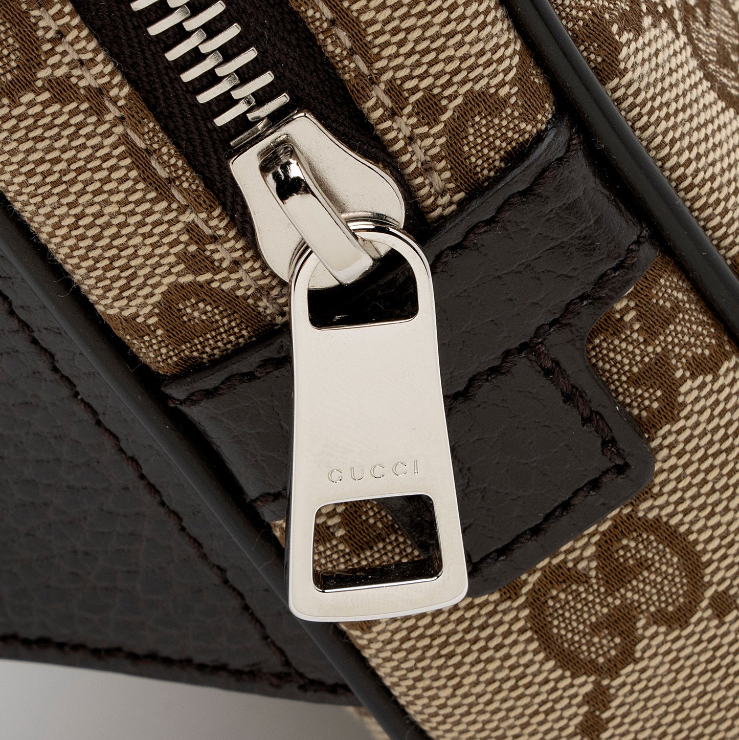 Gucci GG Canvas Belt Bag (SHF-Rfg0lA)