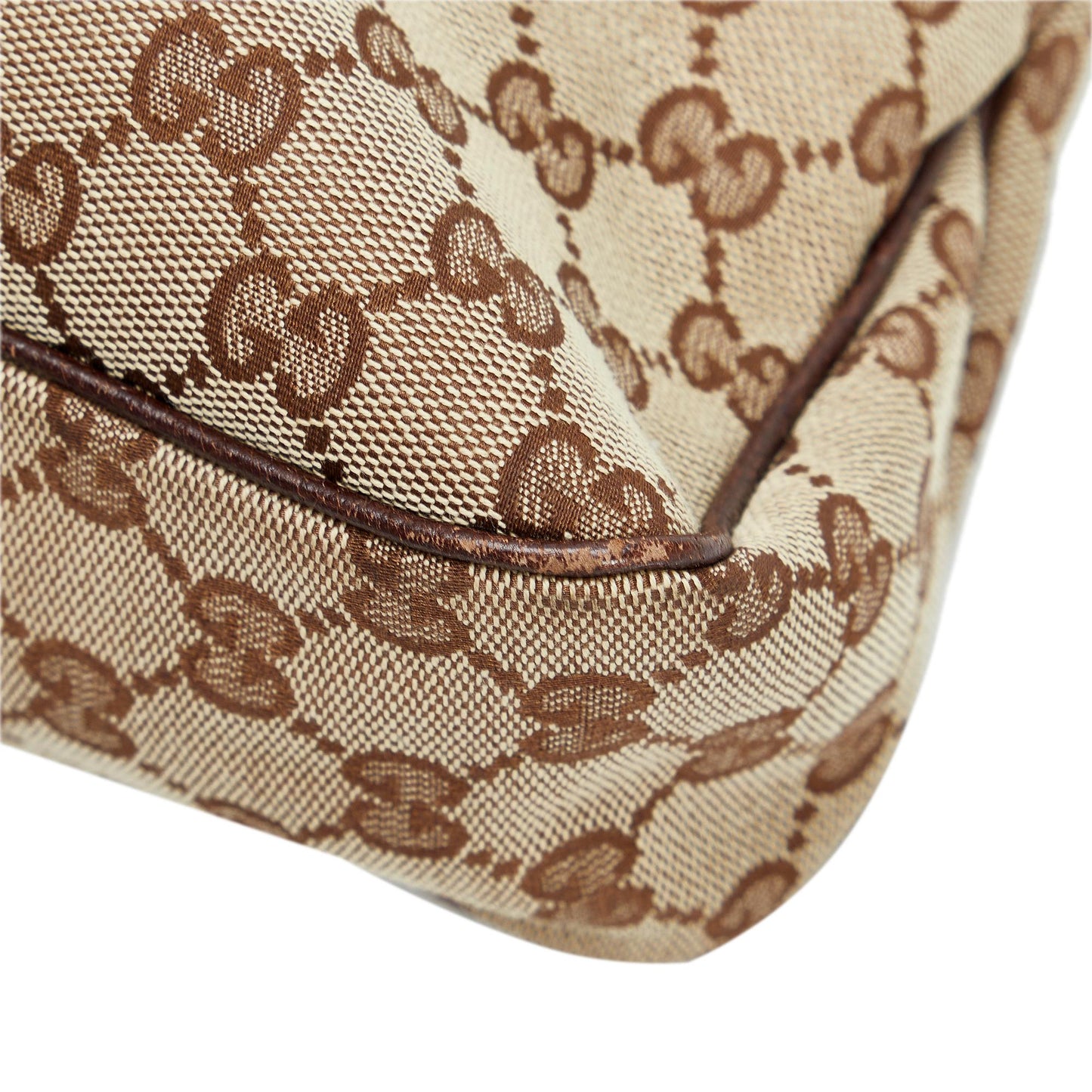 Gucci GG Canvas Charmy Shoulder Bag (SHG-GeAMUI)