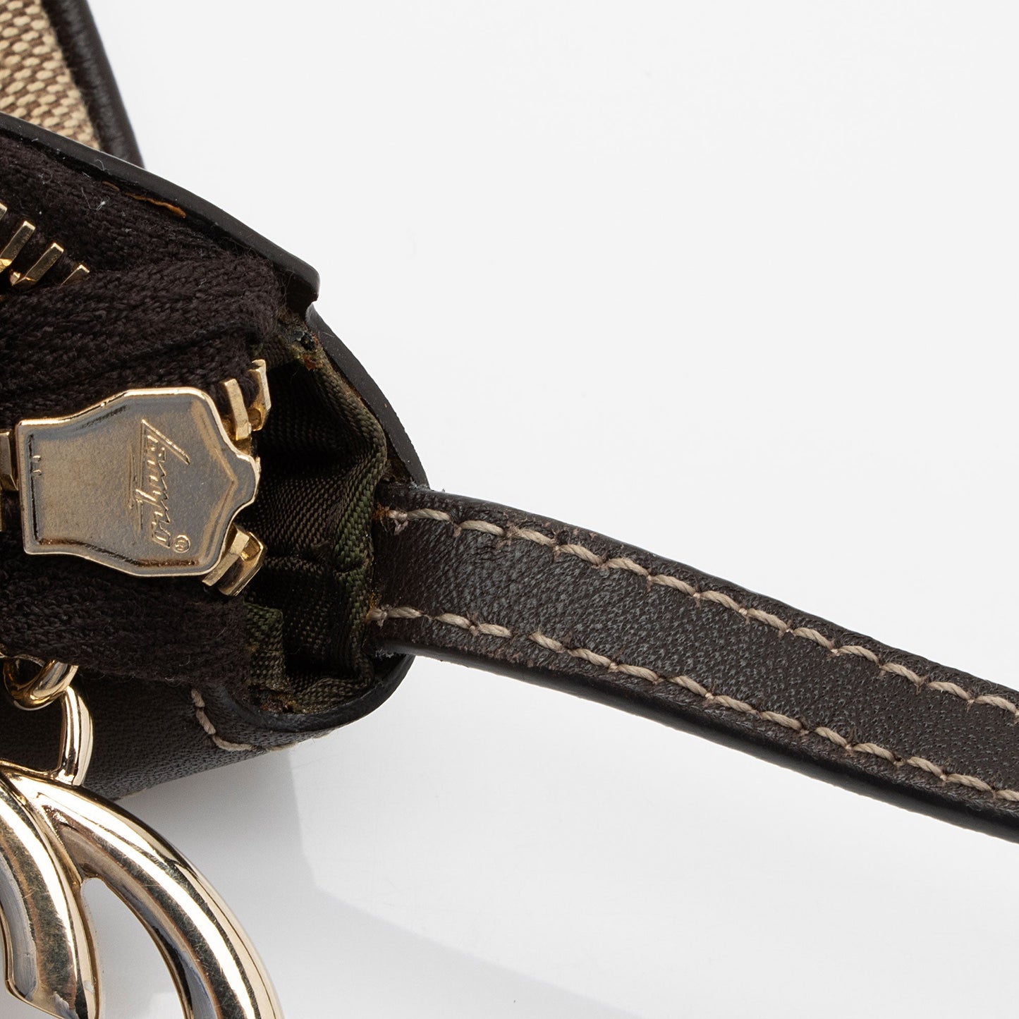 Gucci GG Canvas Mini Crossbody Bag (SHF-WODP3d)