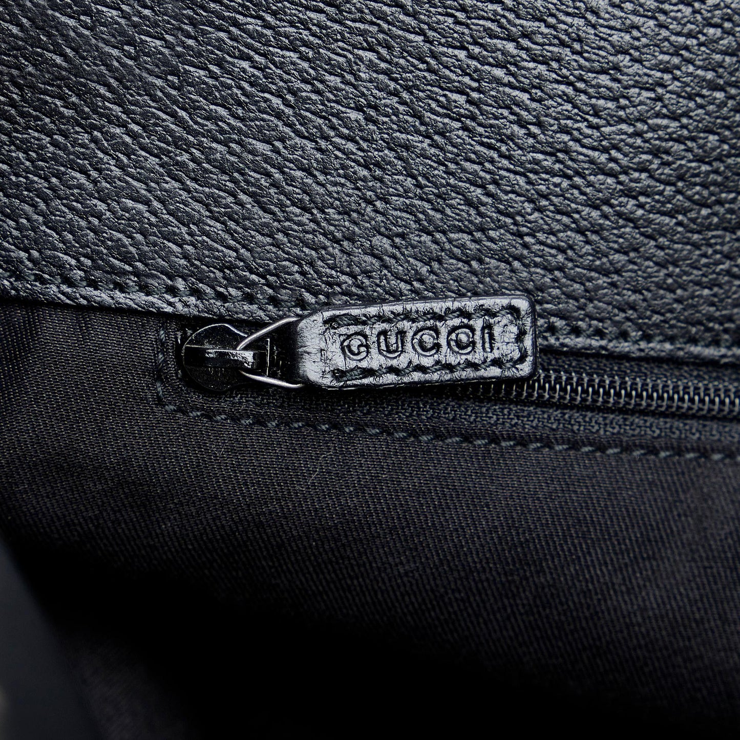 Gucci GG Canvas Handbag (SHG-a6ca6X)