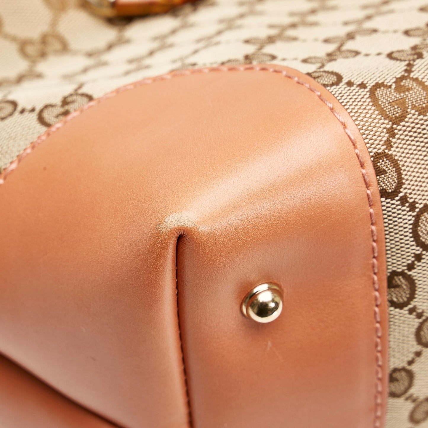 Gucci GG Canvas Heart Bit Tote (SHG-3fnCTw)