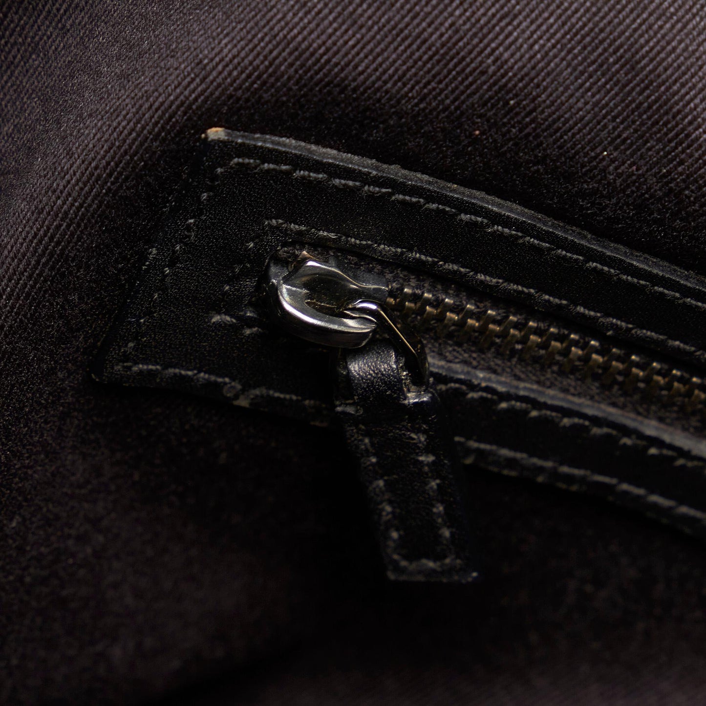 Gucci GG Canvas Hobo Bag (SHG-pRggC6)