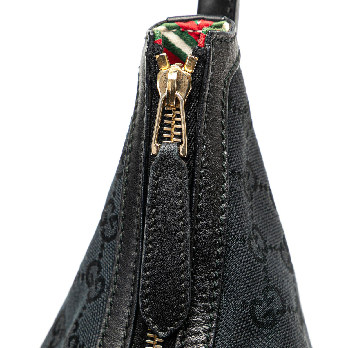 Gucci GG Canvas New Britt Shoulder Bag (SHG-qGmcfc)