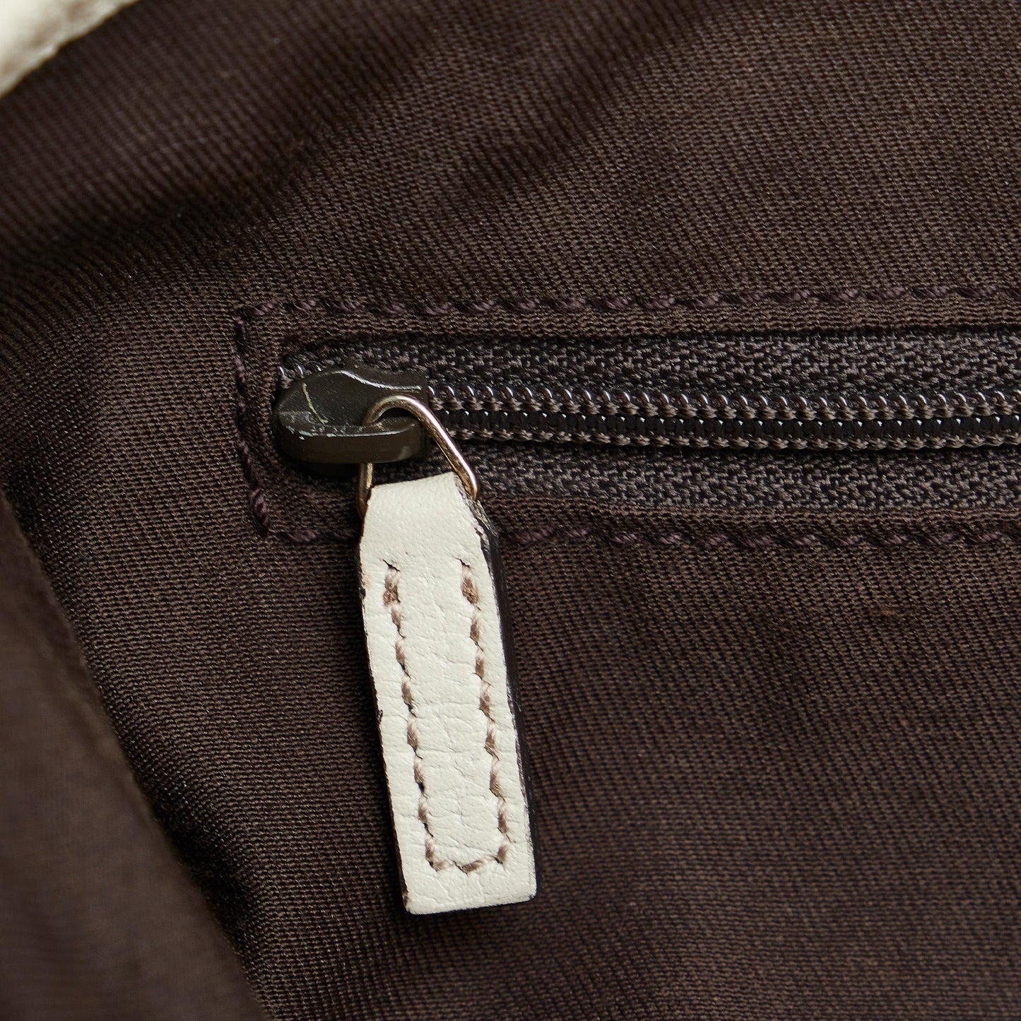 Gucci GG Canvas Princy Tote (SHG-wfGuxY)