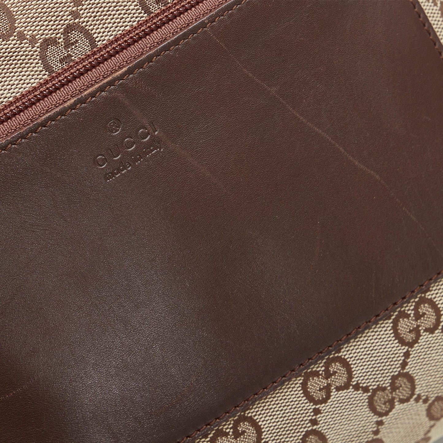 Gucci GG Canvas Shoulder Bag (SHG-XOt55K)