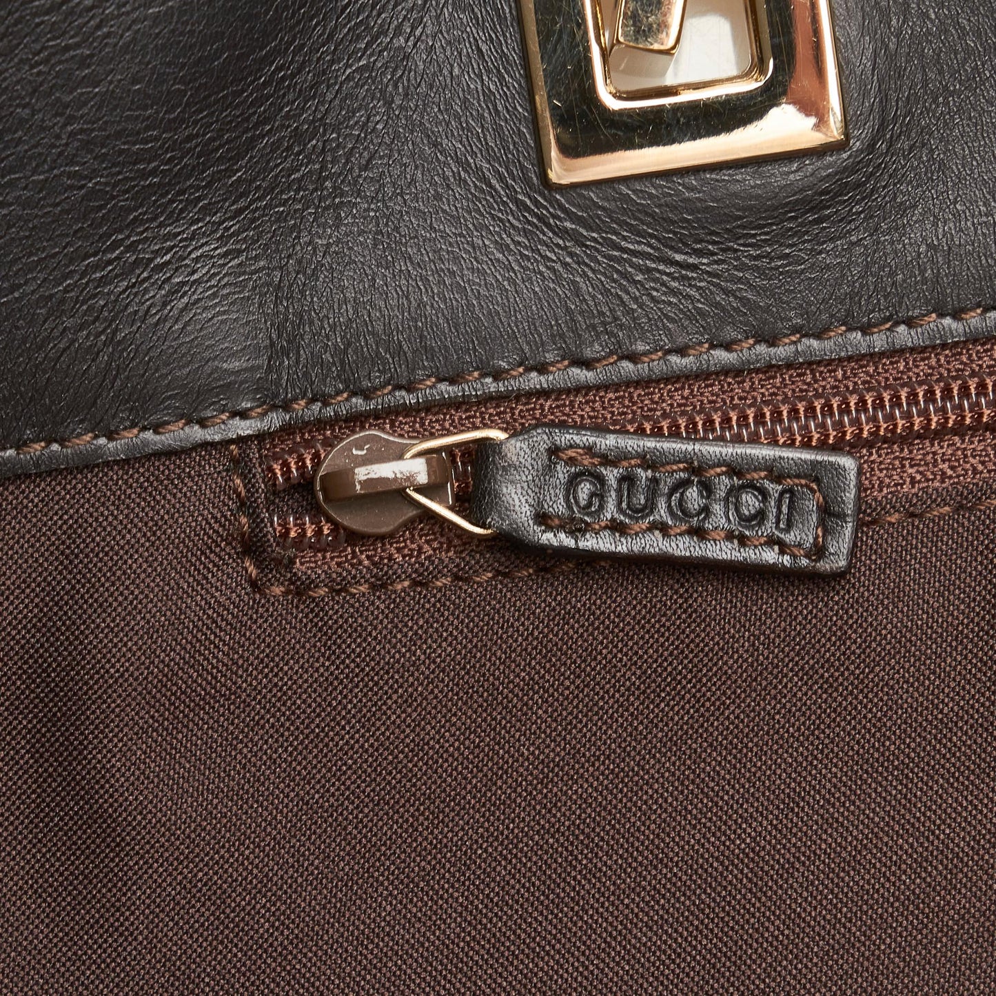 Gucci GG Canvas Tote (SHG-EEp2Ph)