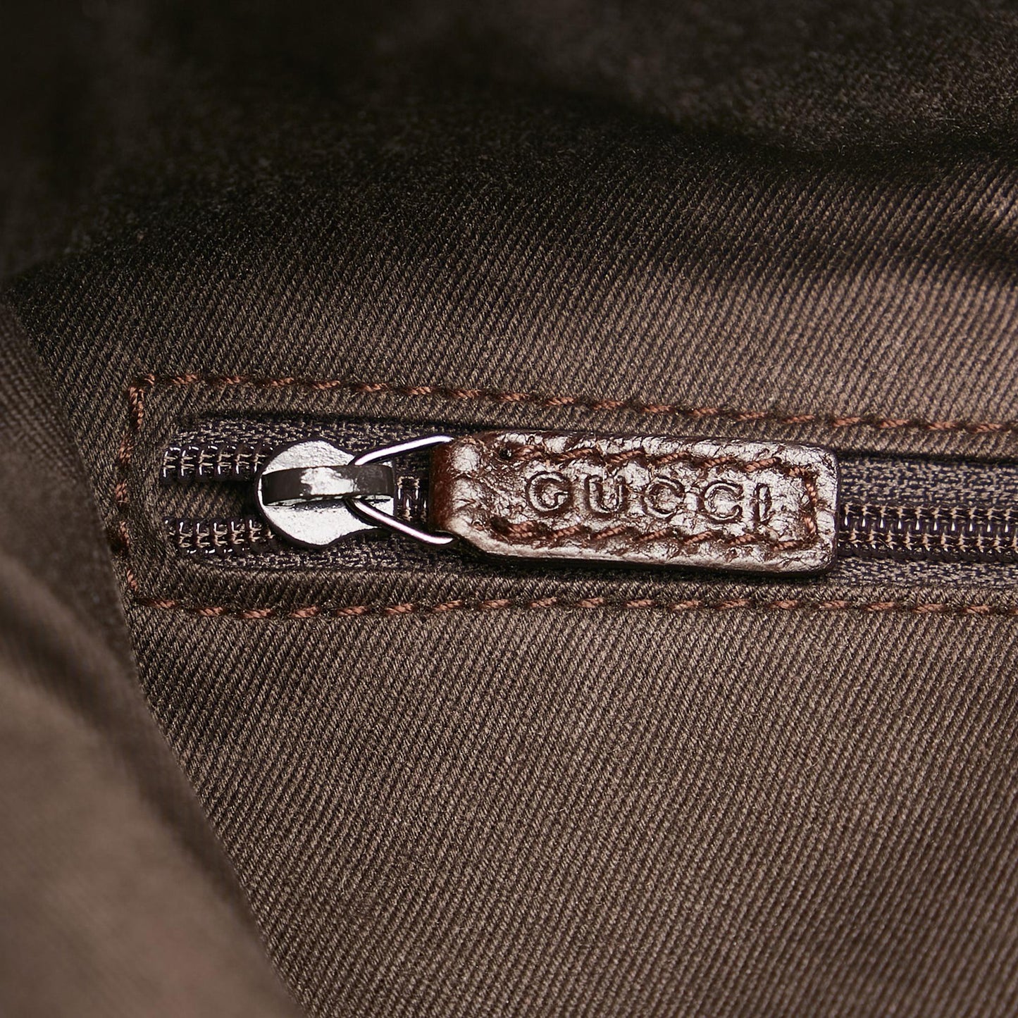 Gucci GG Cavas Ring Handle Zip Shoulder Bag (SHG-34838)