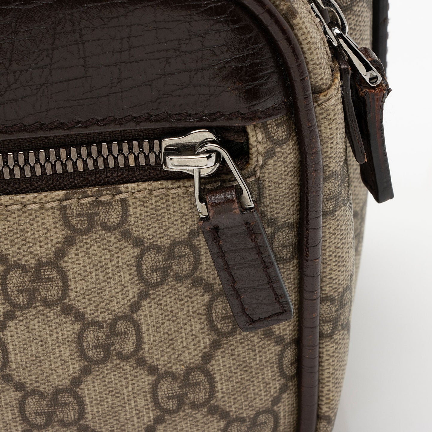 Gucci GG Supreme Classic Camera Small Messenger Bag (SHF-wXjiIf)