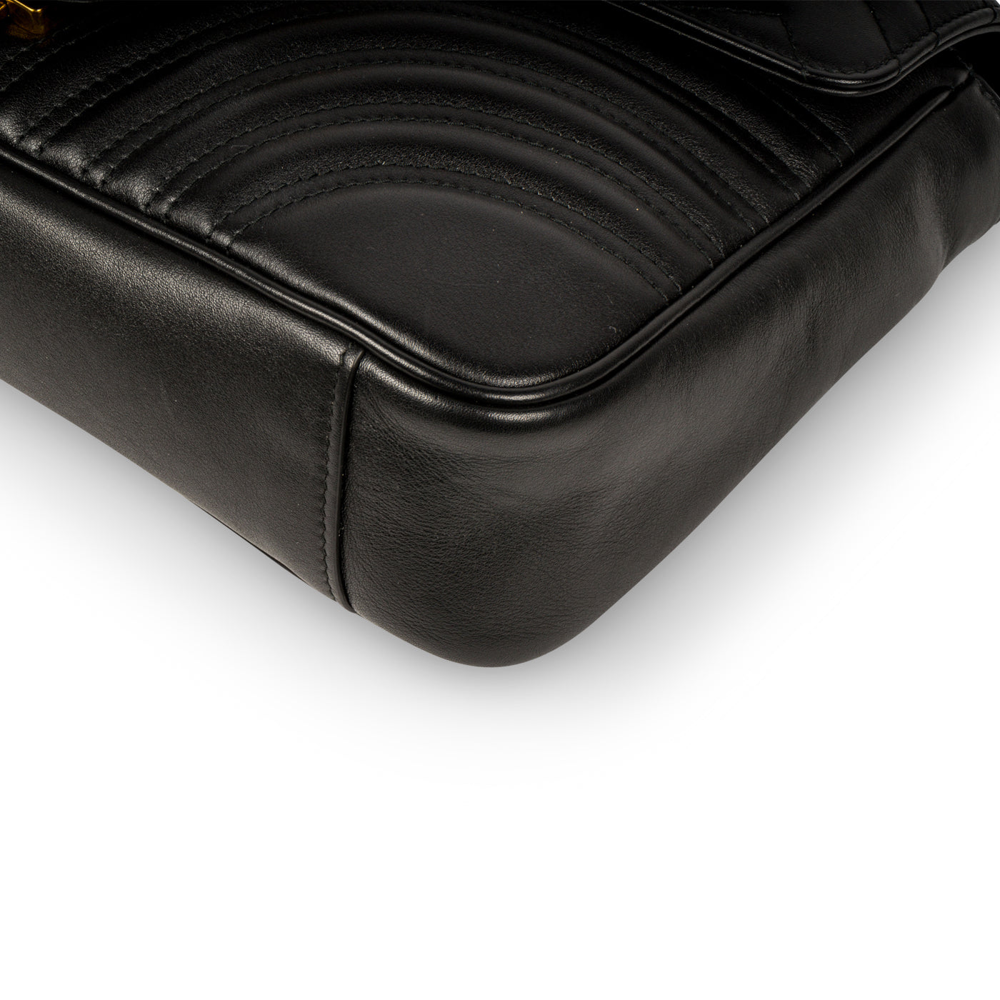 Gucci GG Marmont Medium Matelass�