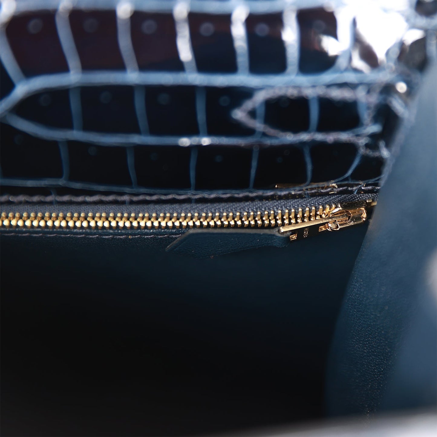 Hermes Kelly 28 Sellier Bleu Baltique Shiny Porosus Crocodile Gold Hardware