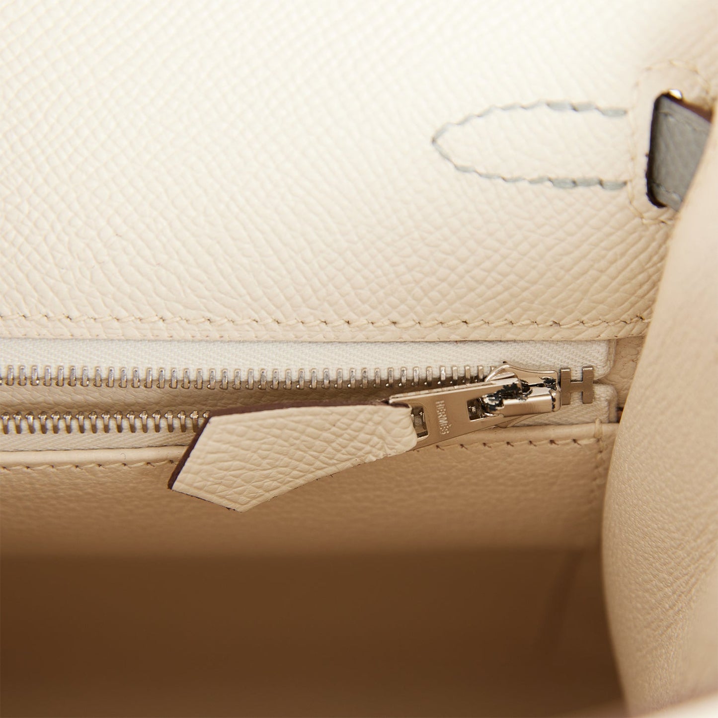 Hermes Kelly 25 Sellier Craie and Gris Mouette Epsom Brushed Palladium Hardware