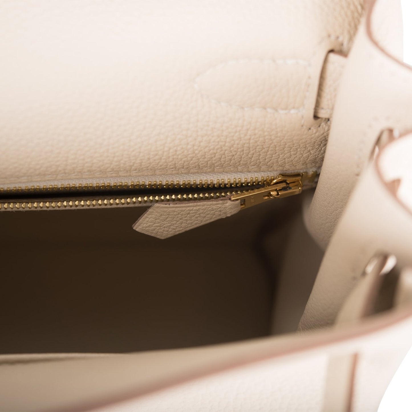Hermes Kelly 28 Retourne Craie Togo Gold Hardware