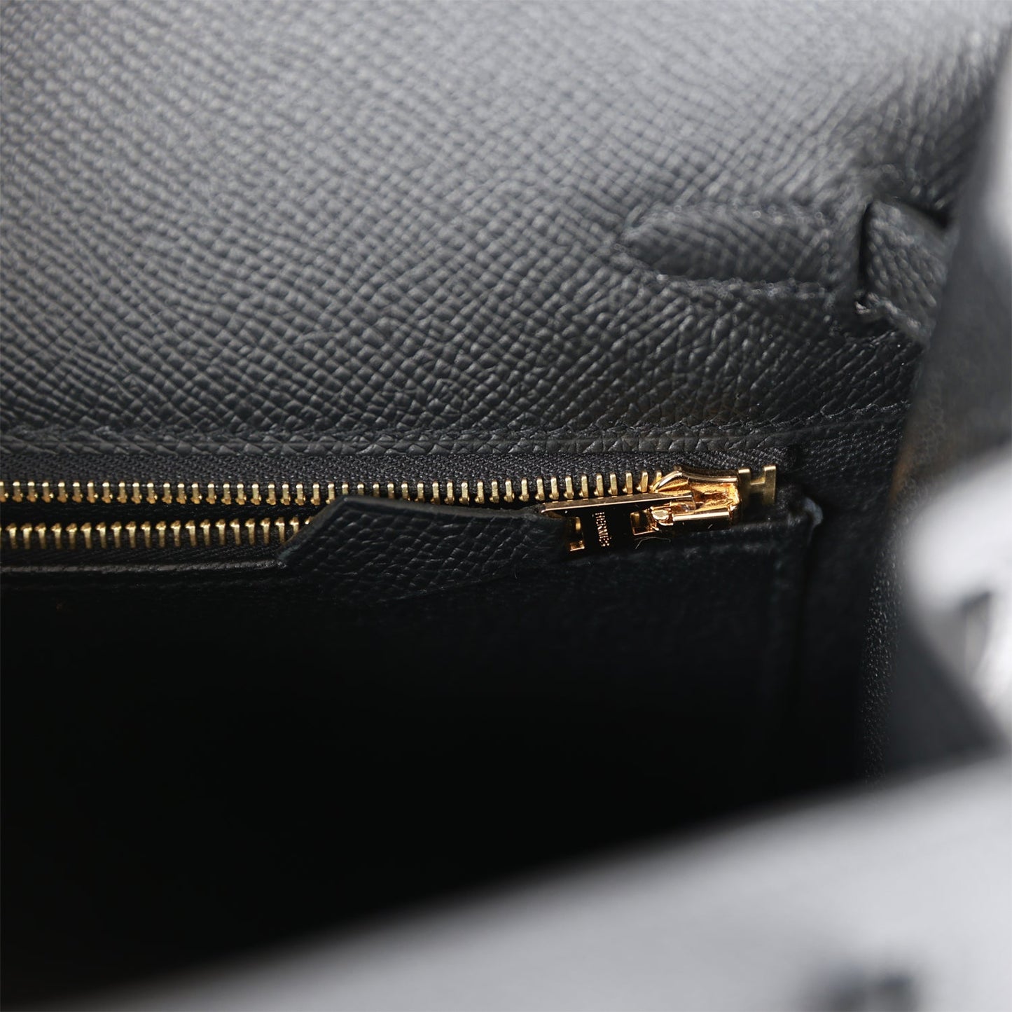 Hermes Kelly 25 Sellier Black Epsom Gold Hardware