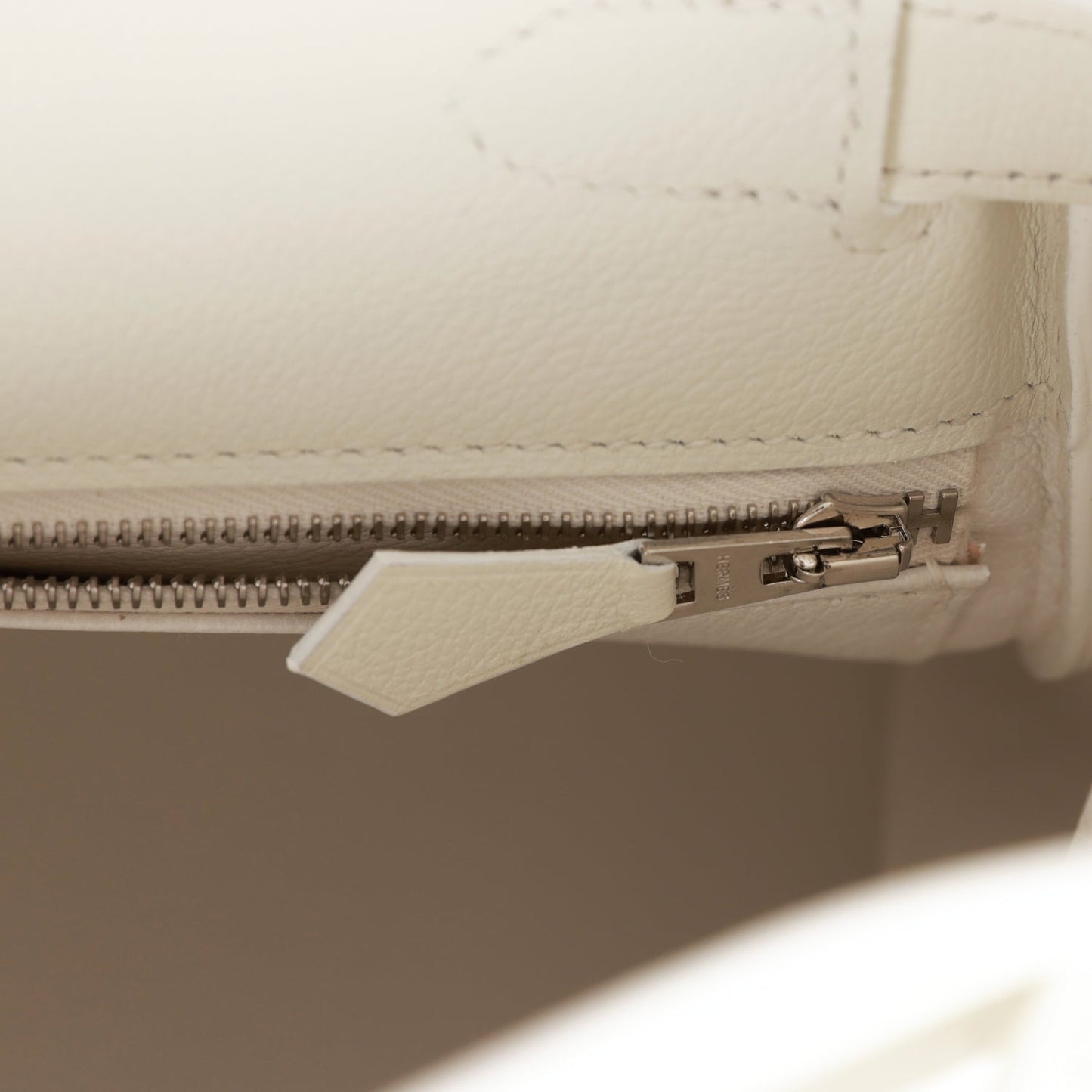 Hermes Kelly 28 Retourne White Evercolor Palladium Hardware