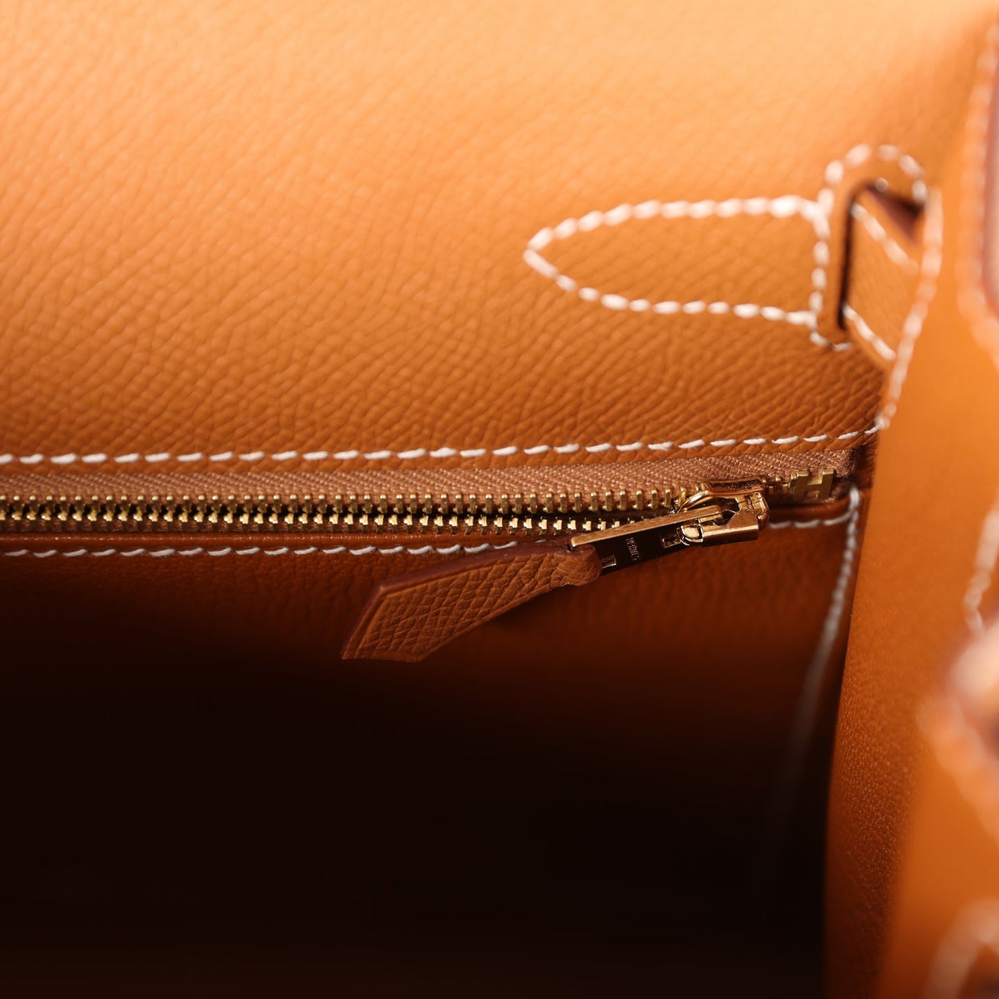 Hermes Kelly 28 Sellier Gold Epsom Gold Hardware
