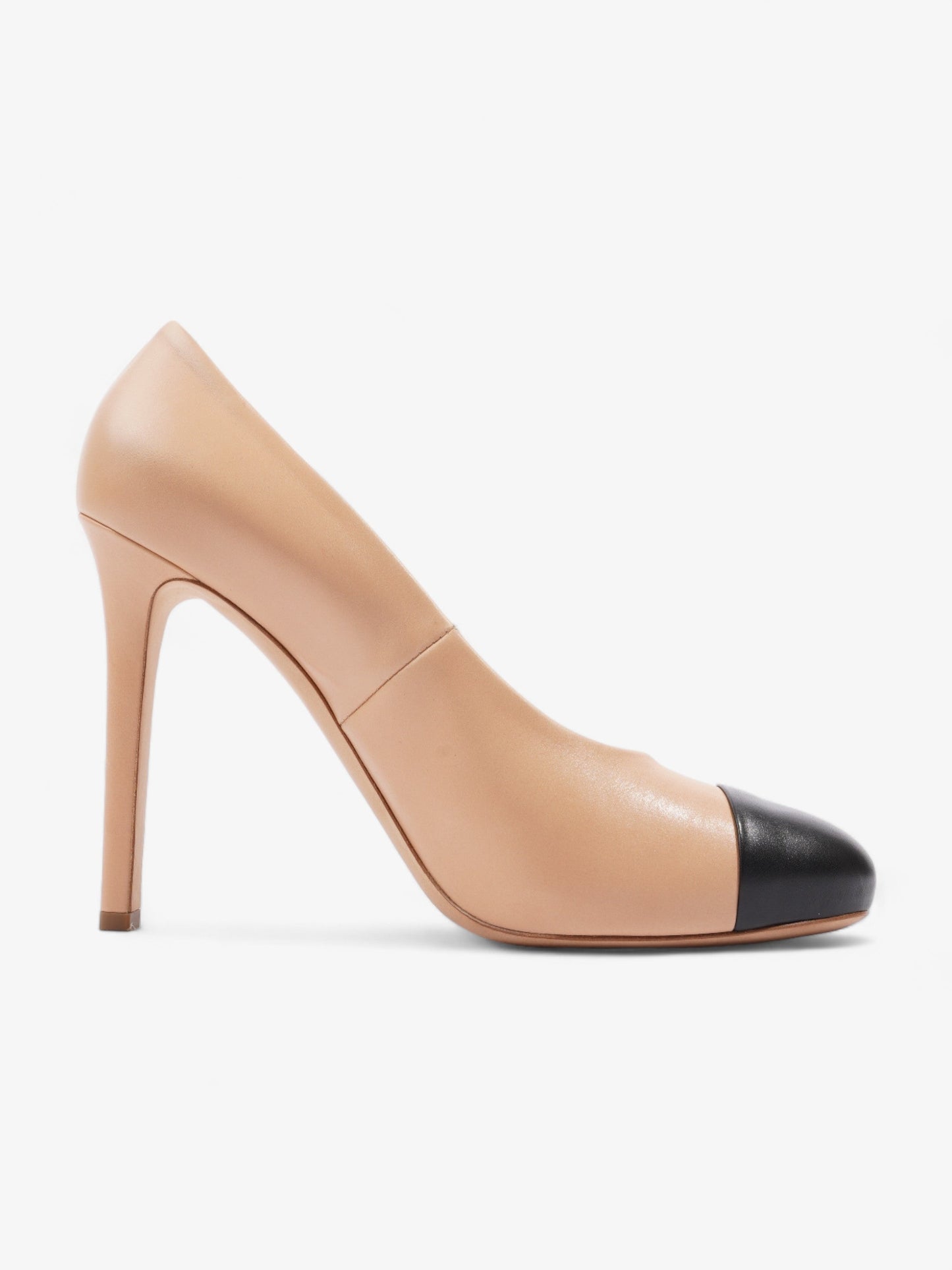 Chanel CC Cap Toe Heels 110 Nude / Black Leather EU 41 UK 8