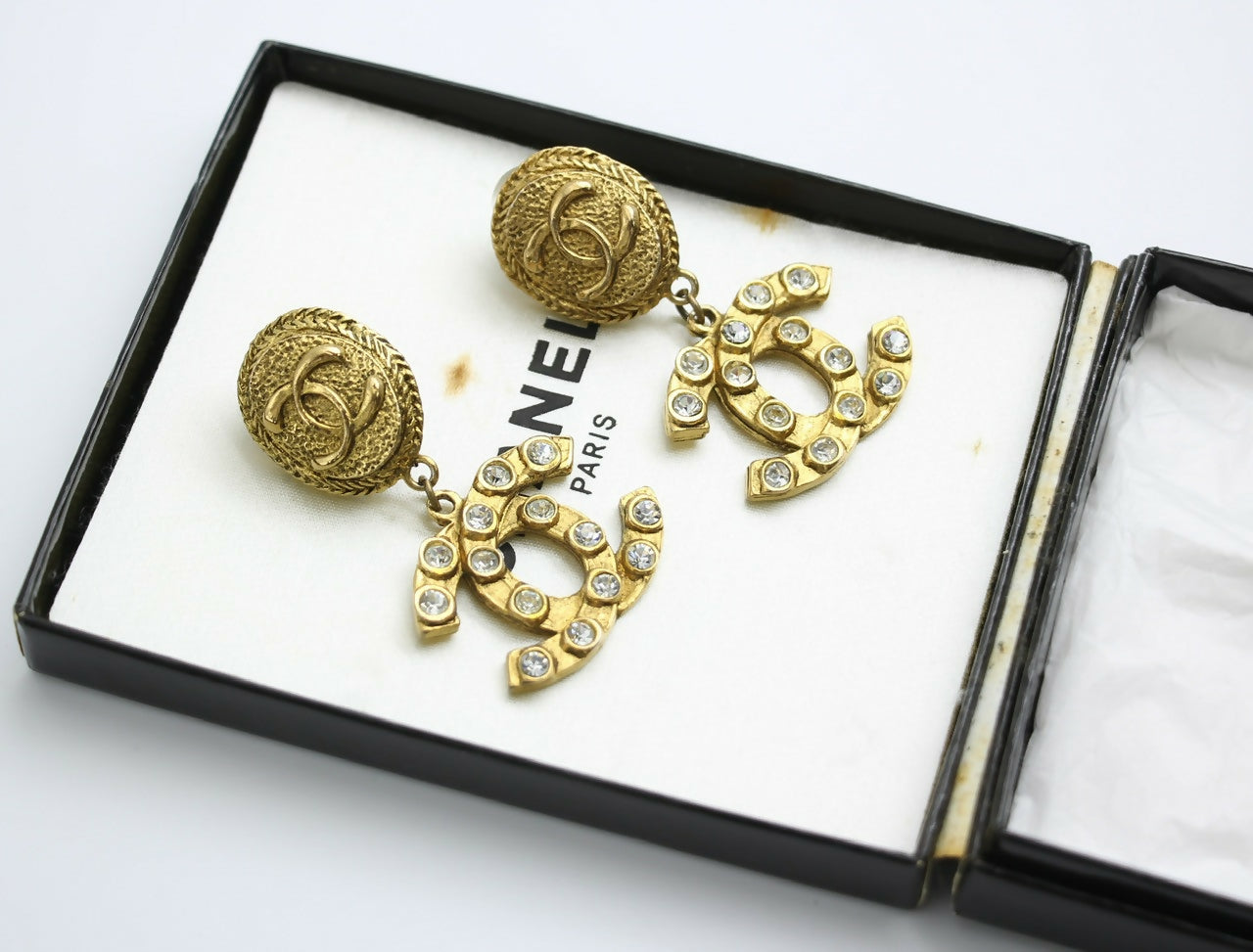 Chanel Vintage 71-80s Rhinestone & Gold-plated Round Relief Dangle Clip-on Earrings