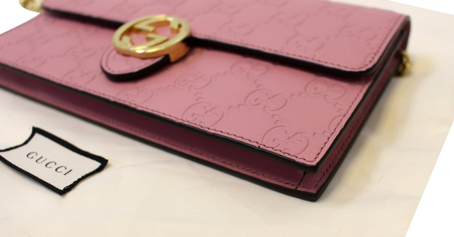GUCCI Icon Gucci Signature Chain wallet Light Pink