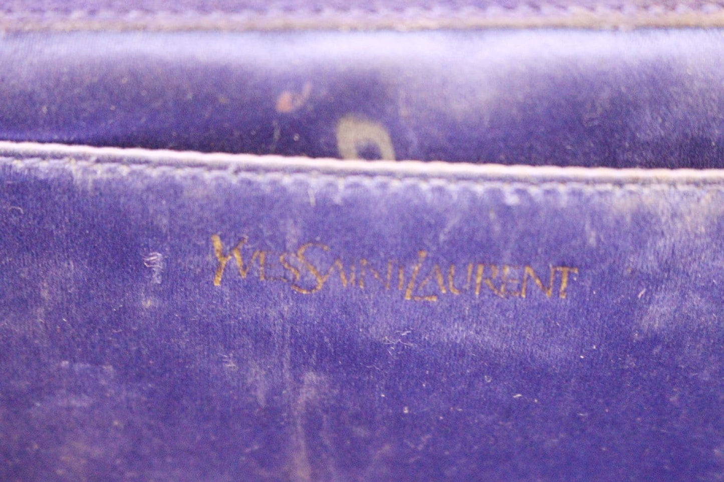 YVES SAINT LAURENT Belle de Jour Leather clutch Bag