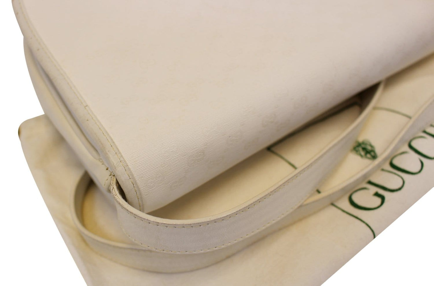 GUCCI Supreme White Flap Crossbody Bag Vintage