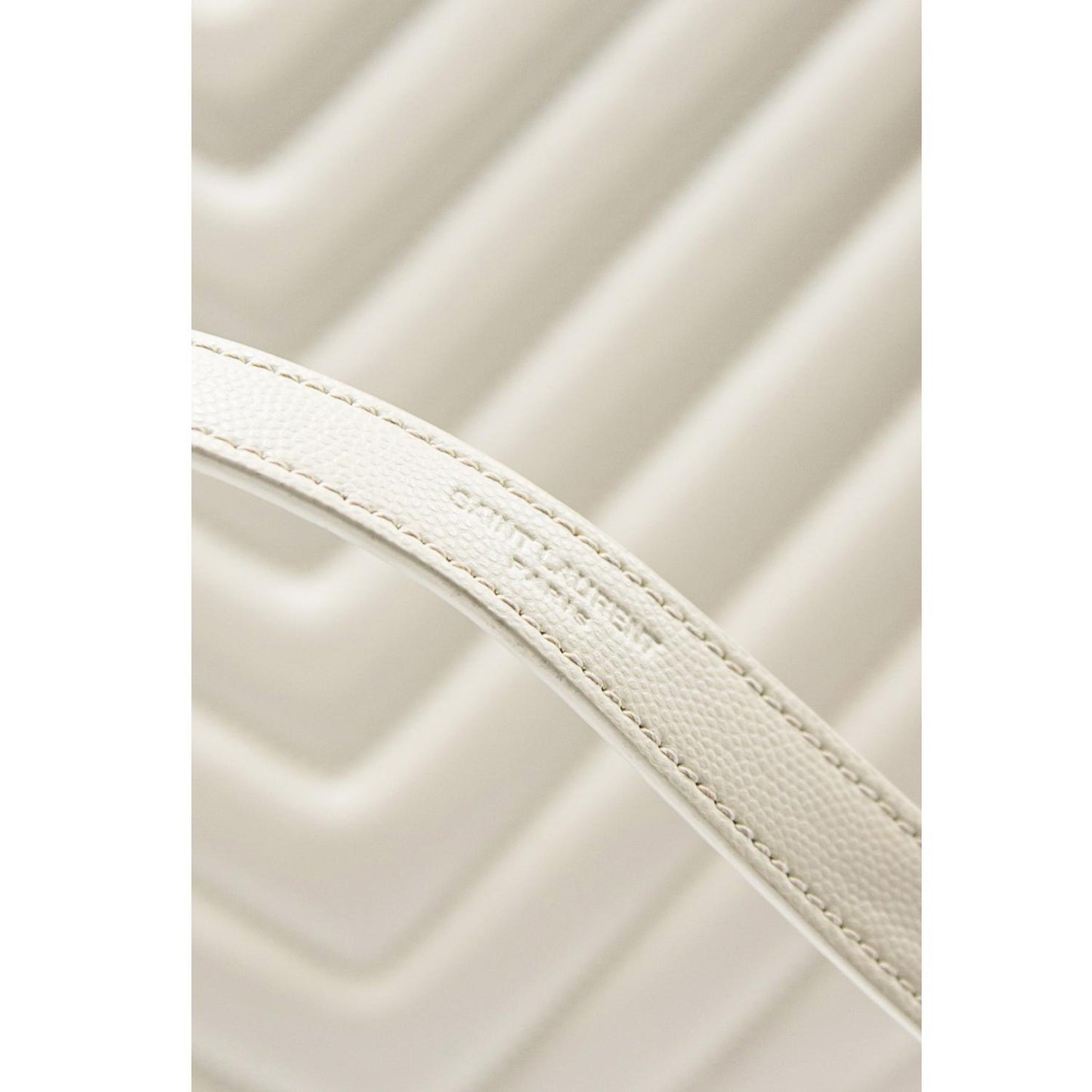 YVES SAINT LAURENT Tribeca Medium Grain De Poudre Leather Shoulder Bag White