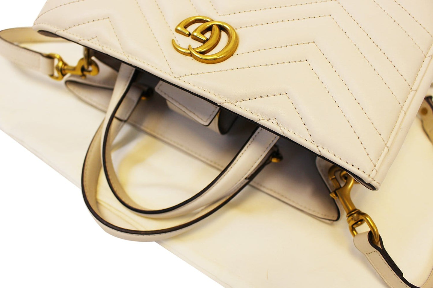 GUCCI GG Marmont small Matelass� Top Handle White Tote Bag 448054