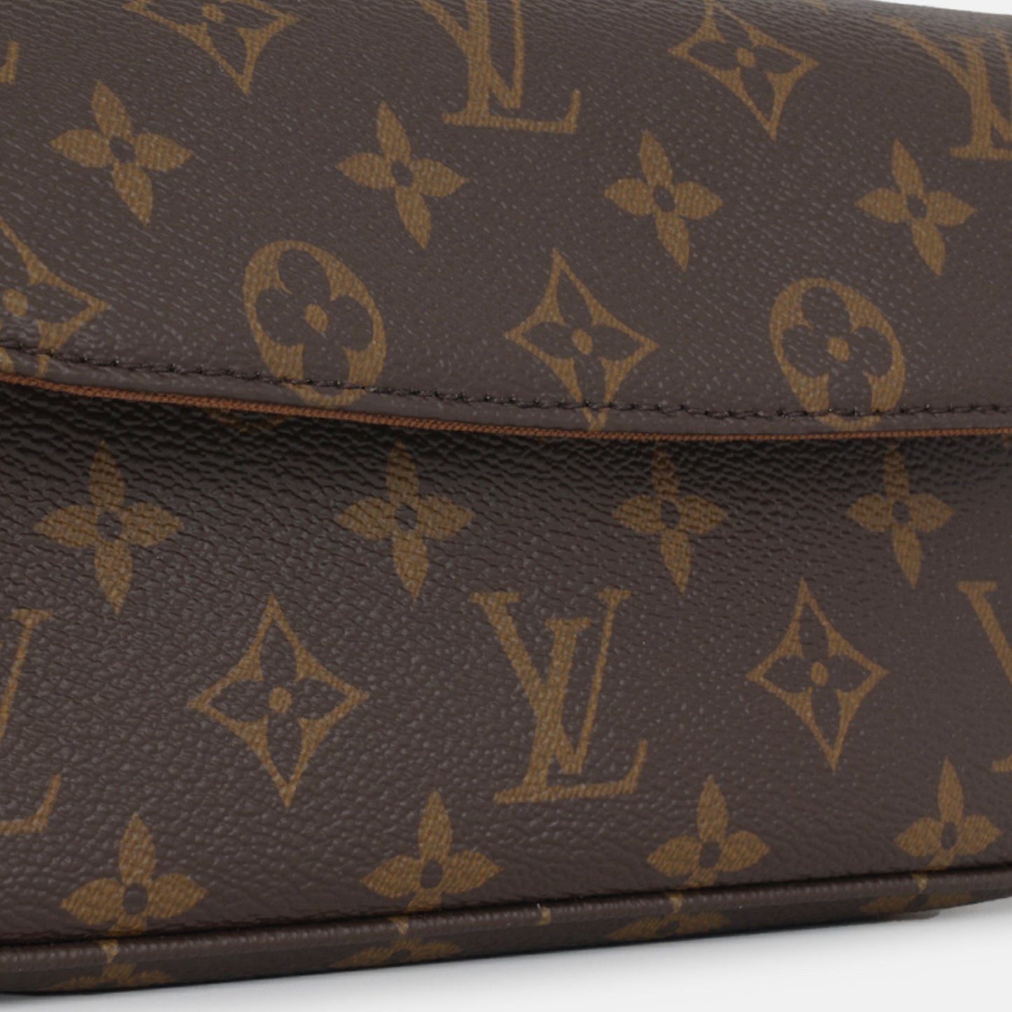 Louis Vuitton Ivy Wallet on Chain