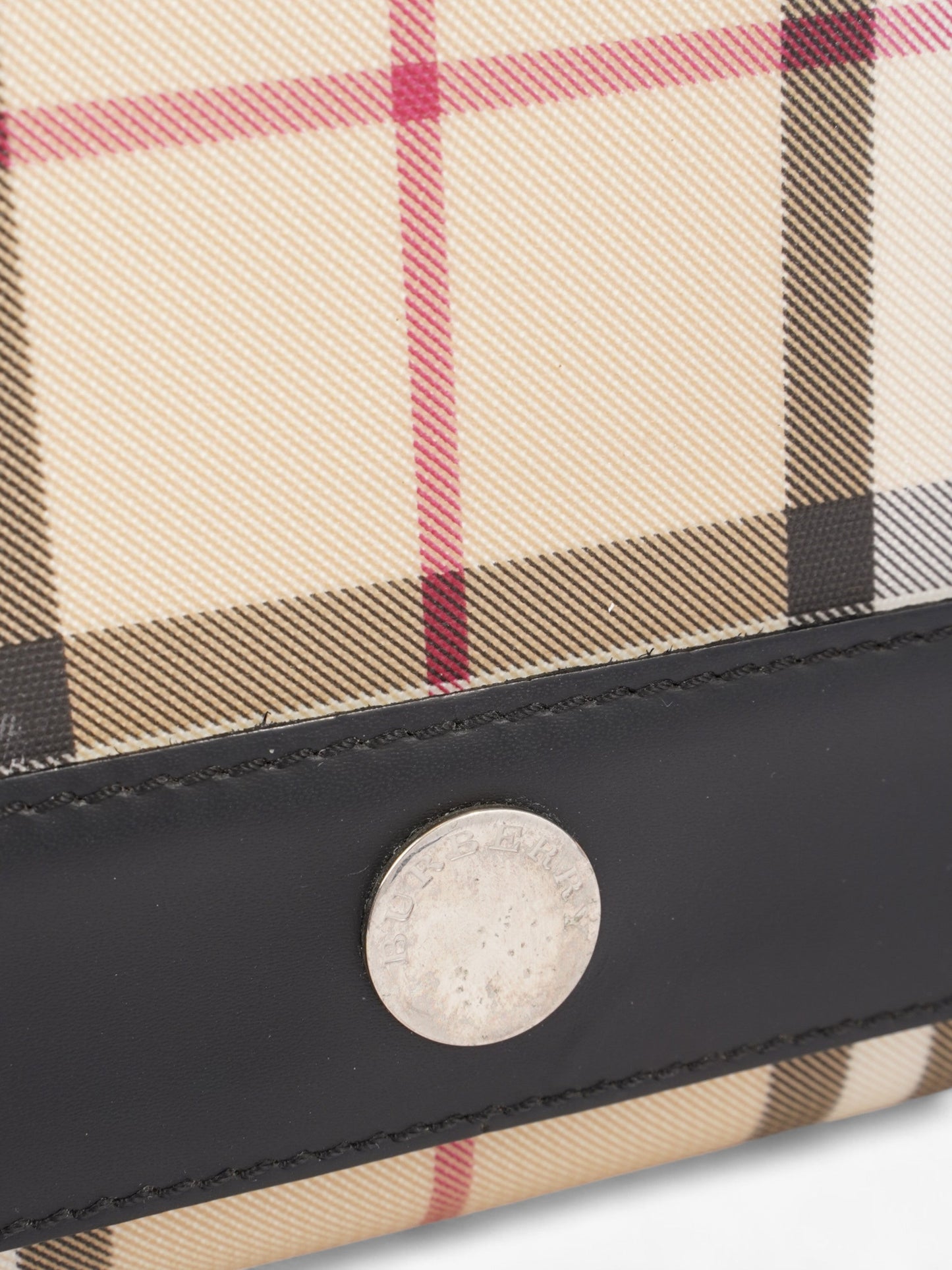 Burberry Check Shoulder Bag Nova Check / Black Canvas