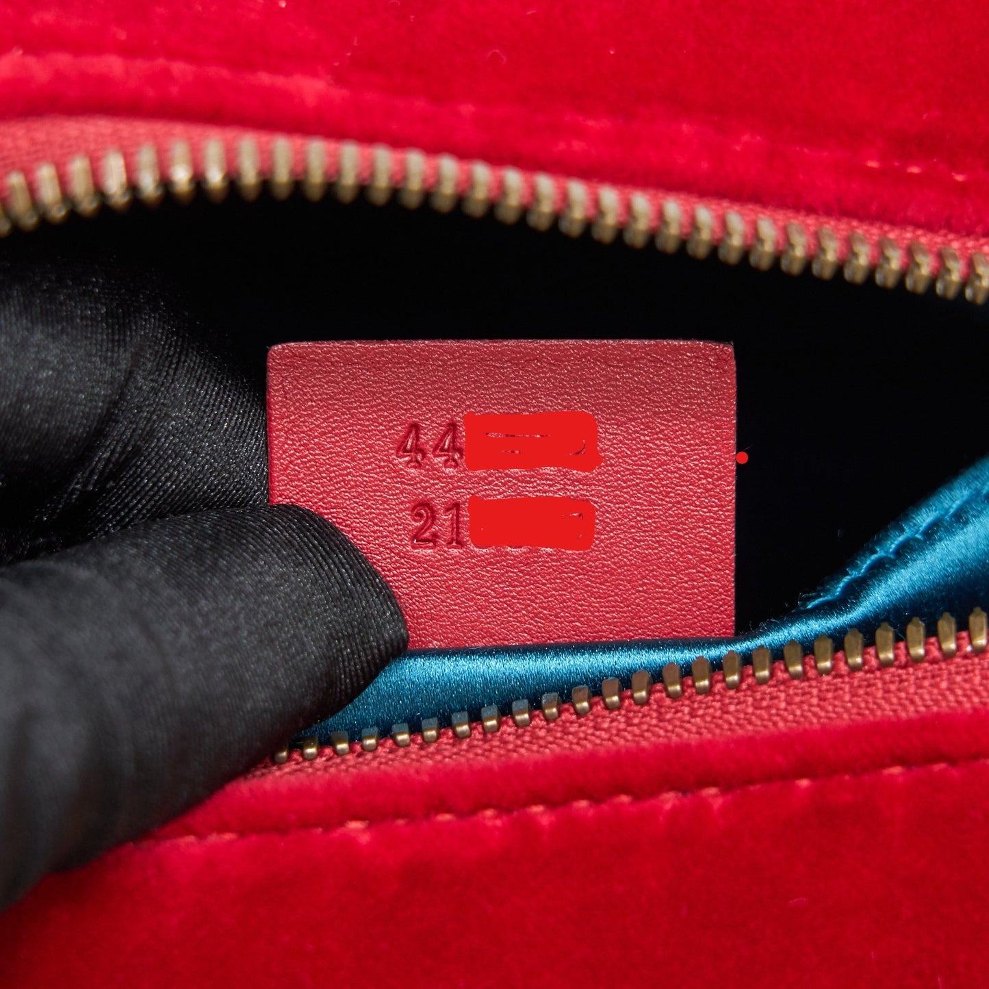 Gucci Marmont Valvet Camera Bag Red