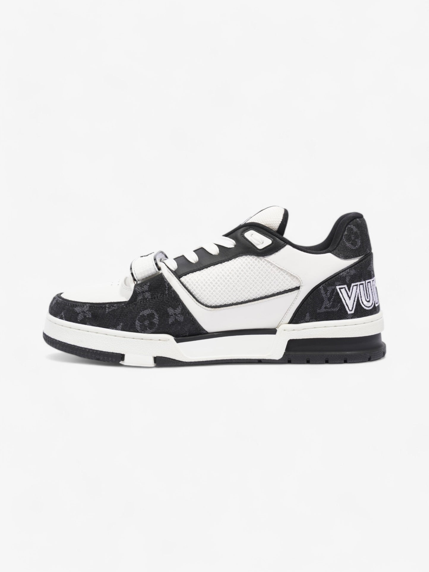 Louis Vuitton LV Trainer Sneakers White / Black Leather EU 43.5 UK 9.5