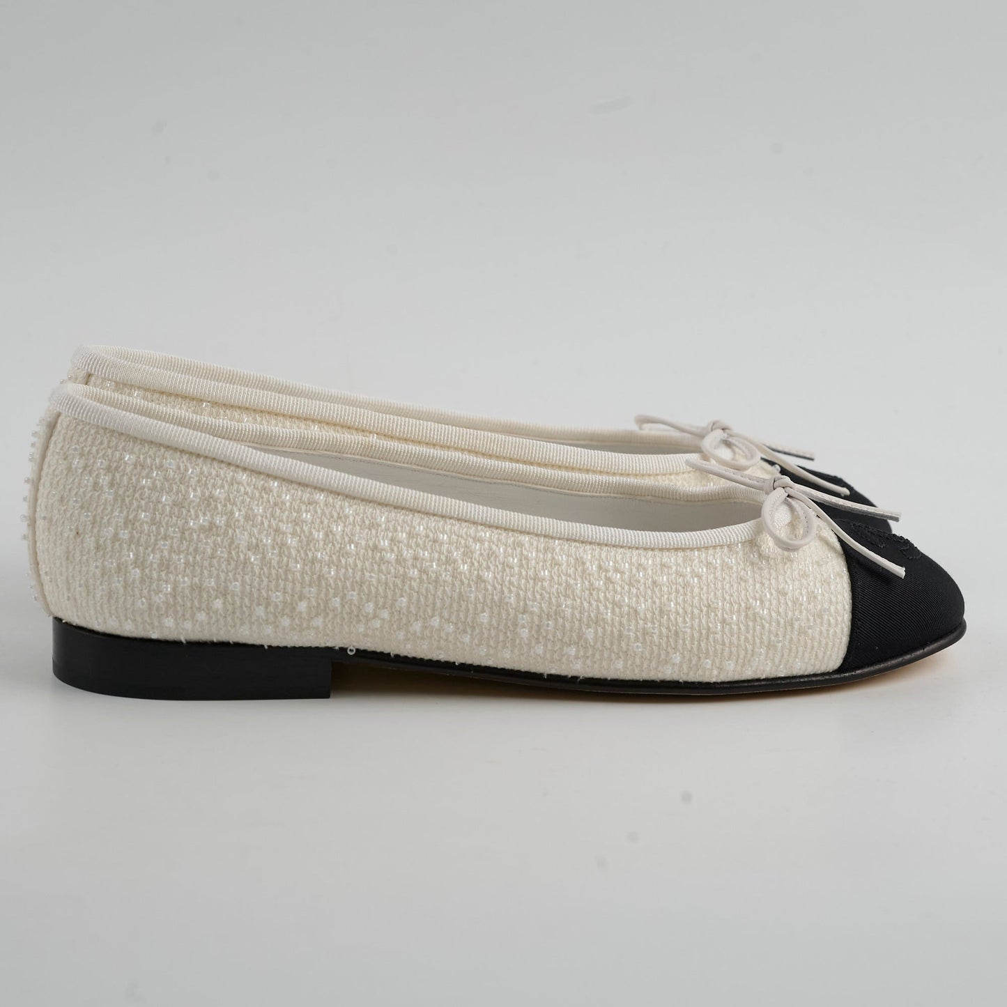 Chanel Ballet Flats Size 35.5 White/Black