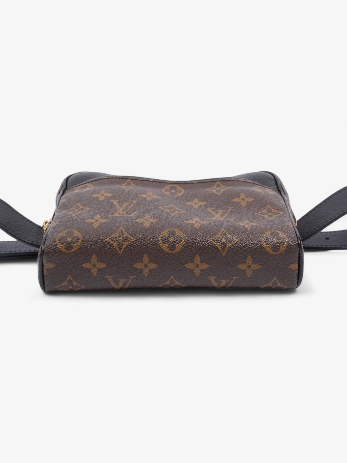 Louis Vuitton Uniformes Belt Bag Monogram / Black Coated Canvas
