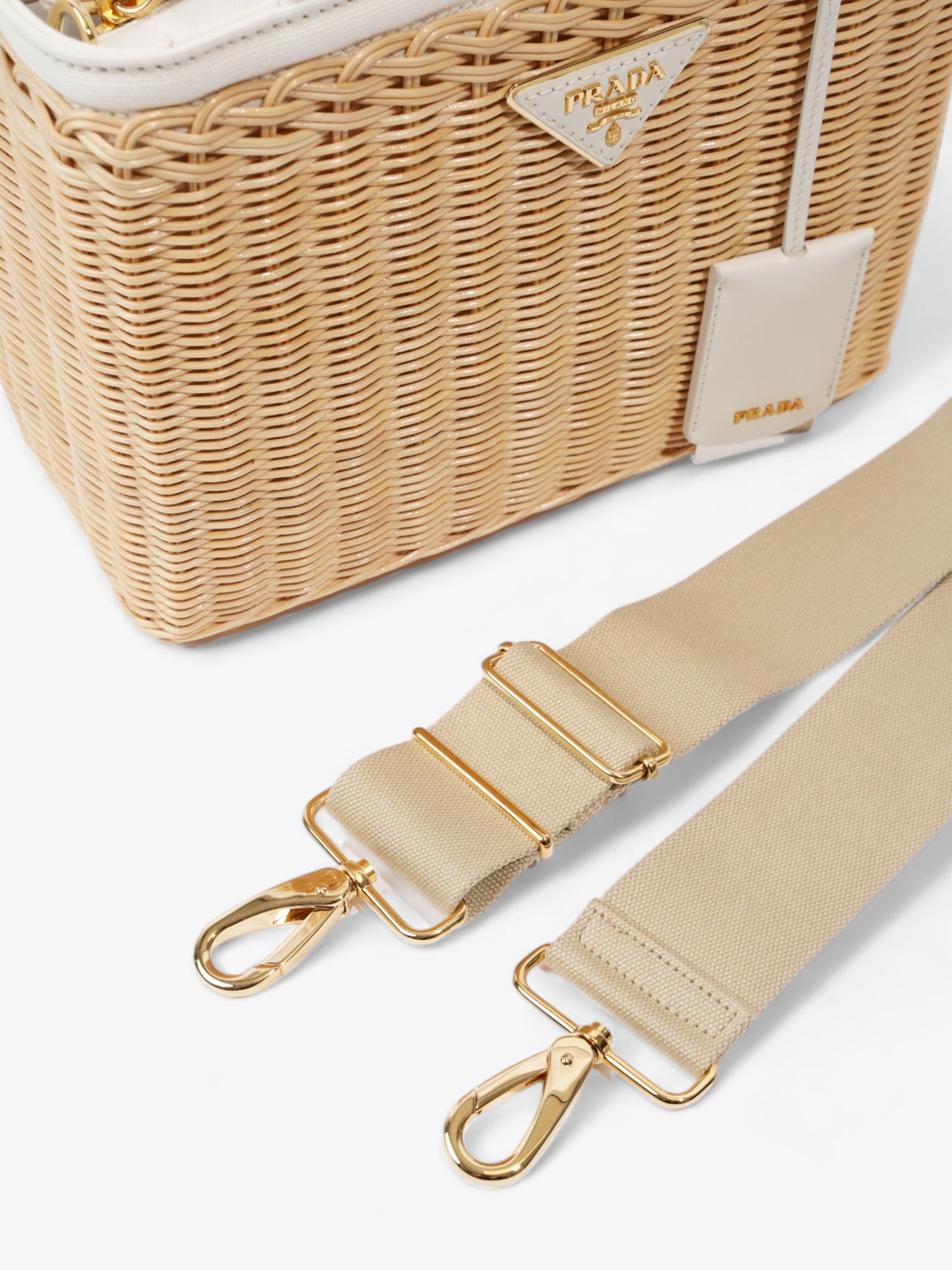 Prada Medium Wicker And Linen Blend Tote Tan / White Wicker