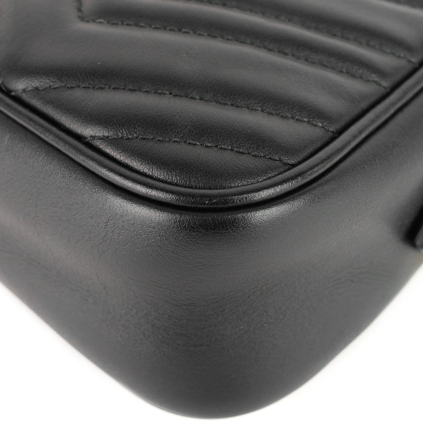 Gucci GG Marmont Small Matelass� Calfskin Shoulder Bag