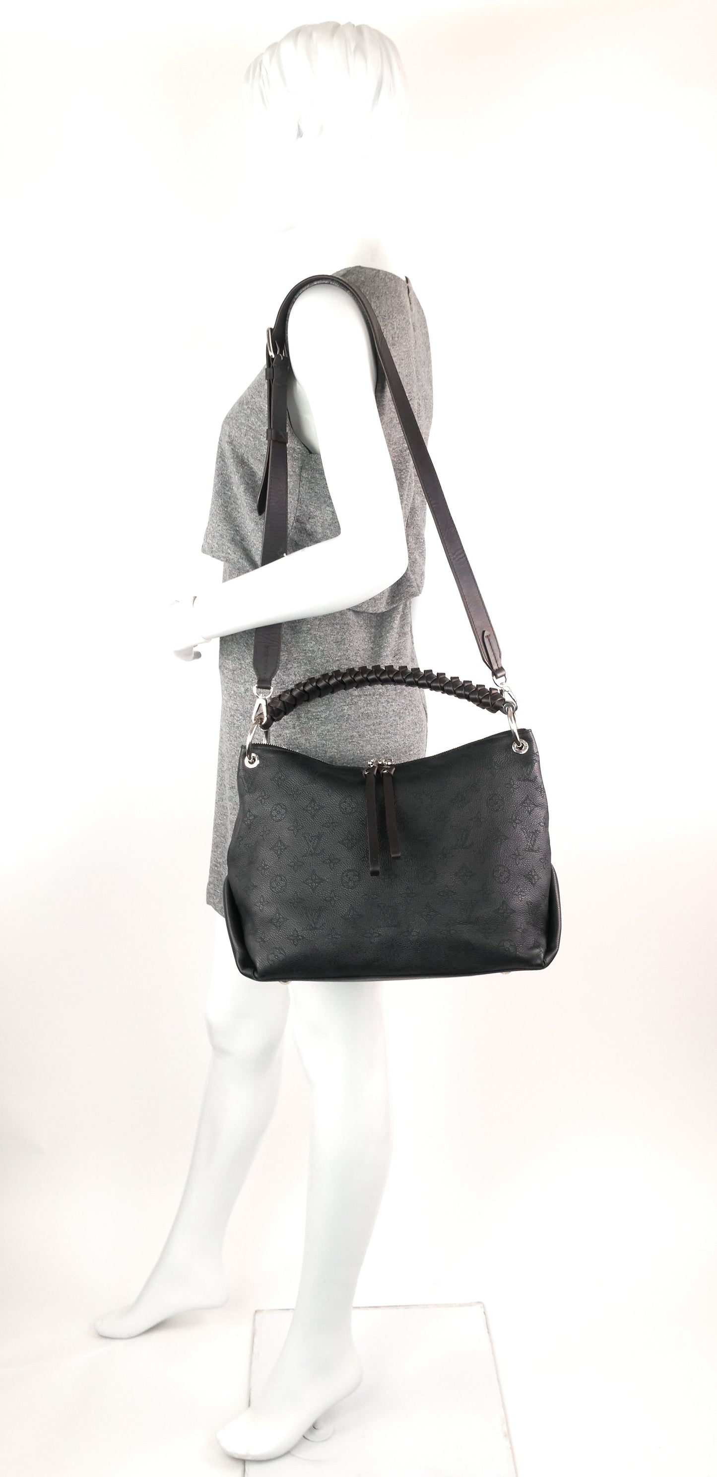 Louis Vuitto Beaubourg MM Mahina Leather Hobo Bag