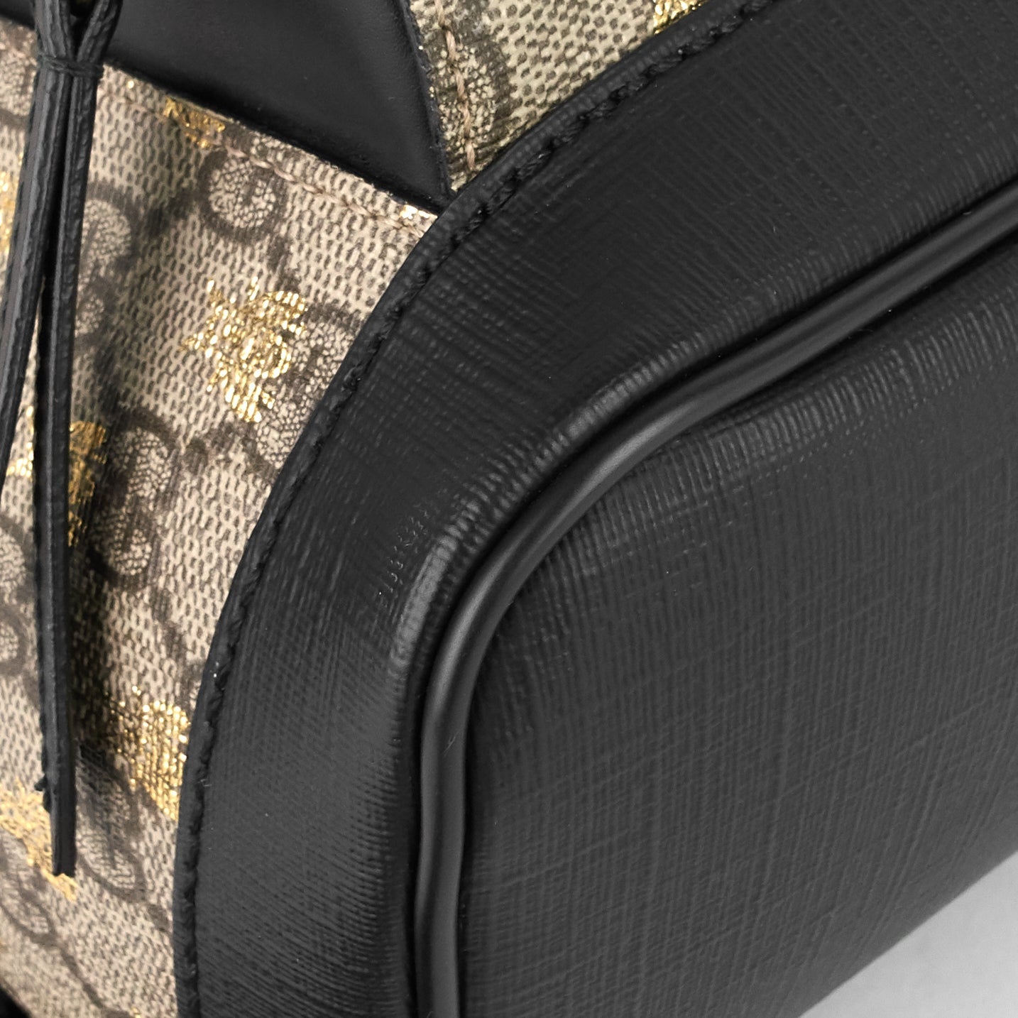 Gucci Bees Small GG Supreme Canvas Backpack